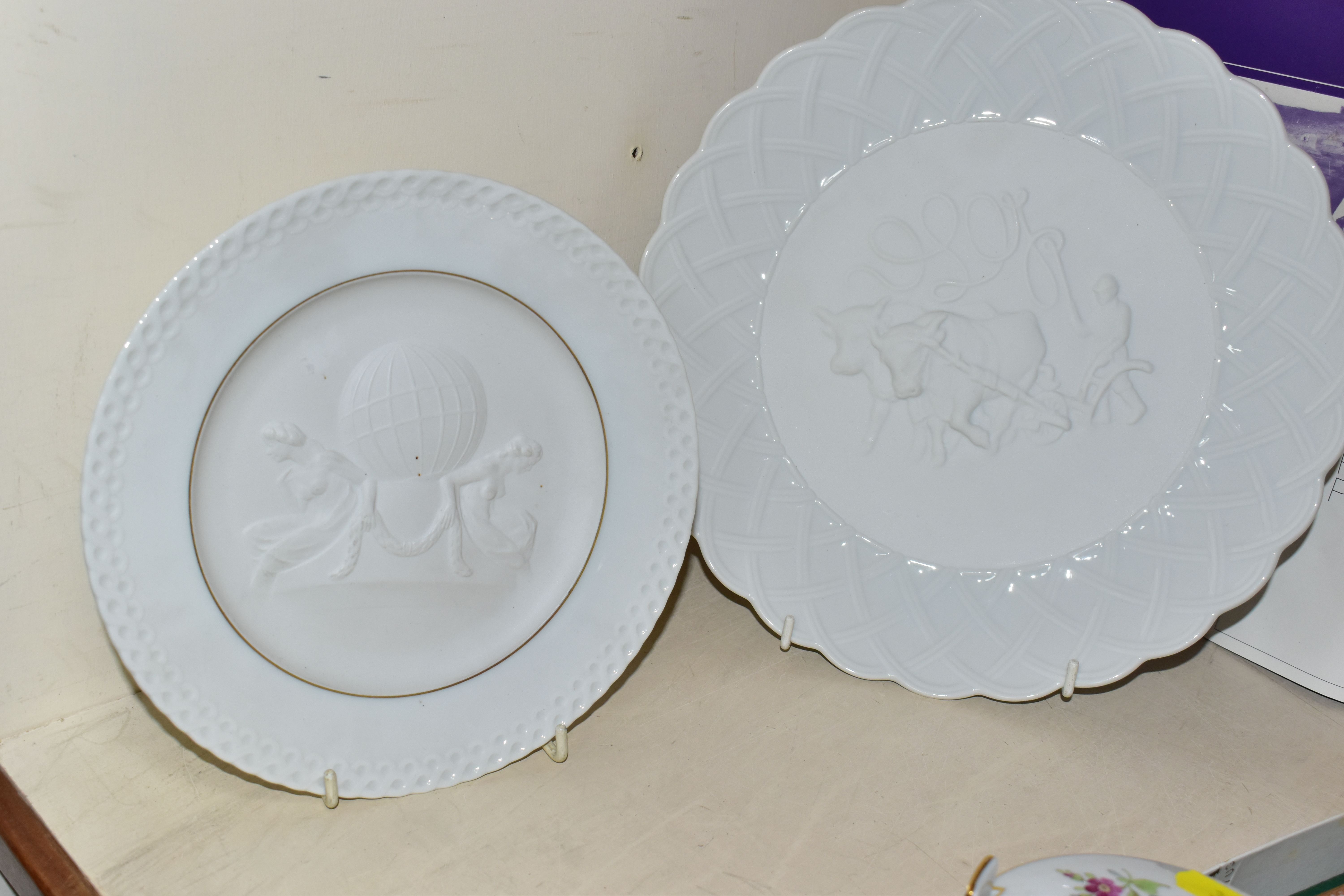 A GROUP OF PORCELAIN ITEMS, to include a white Hutschenreuther lion figure standing on a rectangular - Image 5 of 5