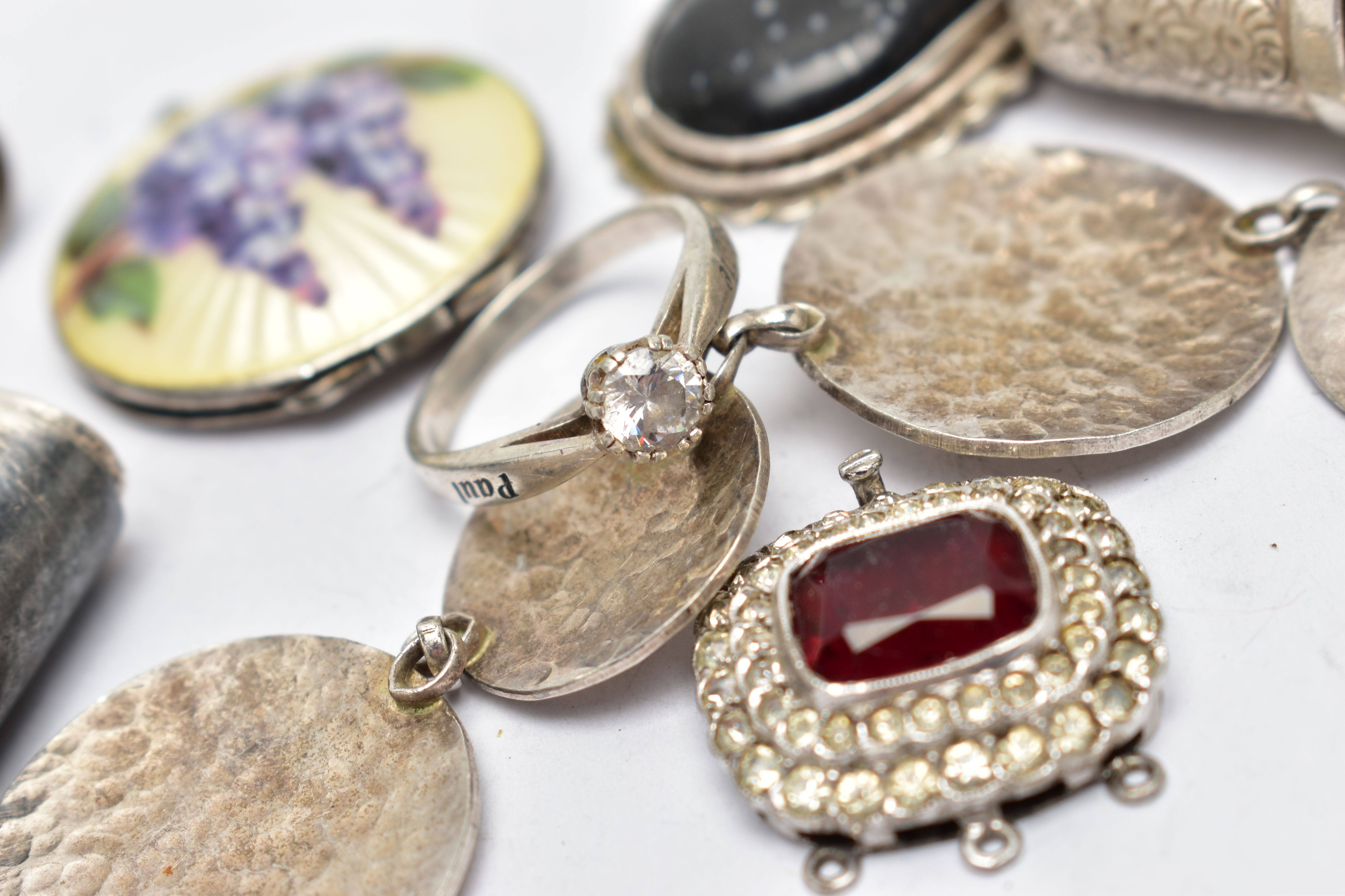 AN ASSORTMENT OF WHITE METAL JEWELLERY, to include two hardstone pendants, an enamel locket, two - Image 2 of 3