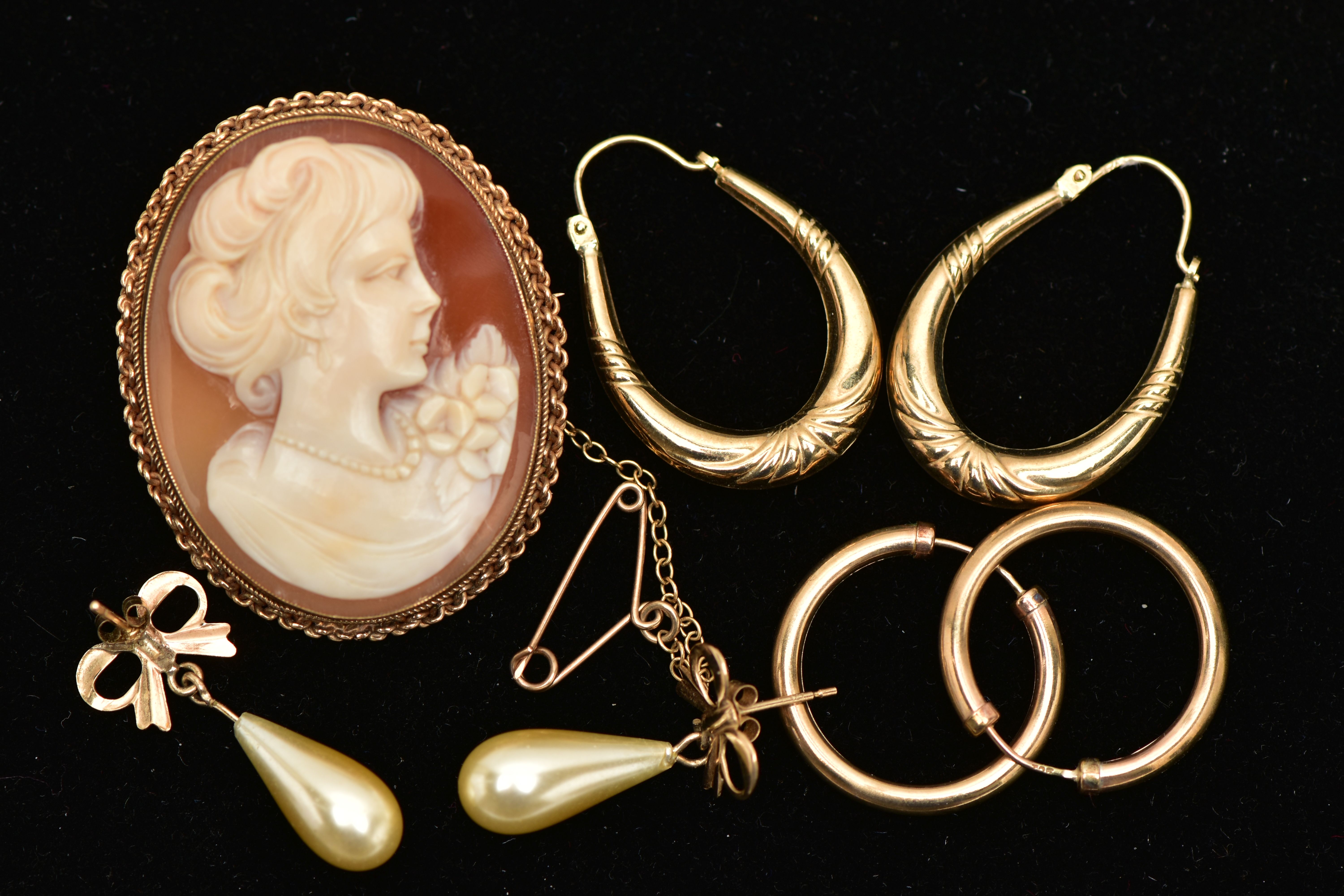 A 9CT GOLD CAMEO BROOCH AND THREE PAIRS OF EARRINGS, an oval carved shell cameo depicting a lady - Image 4 of 4