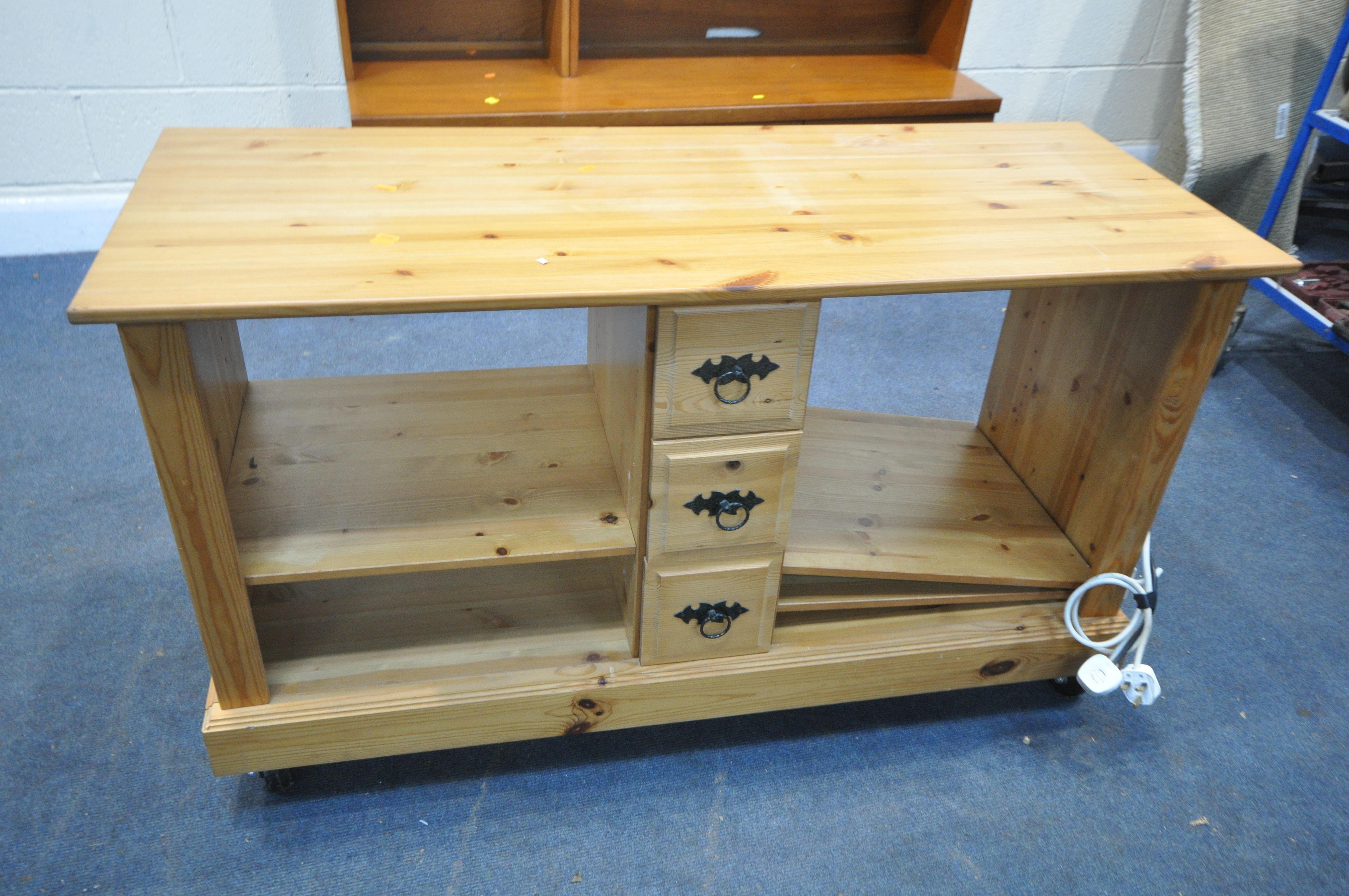 A MID CENTURY THREE SECTION TEAK WALL SHELVING UNIT, in two sections, including an arrangement of - Image 4 of 5