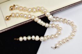 TWO CULTURED PEARL BRACELETS, two baroque cultured pearl bracelets, each pearl is individually