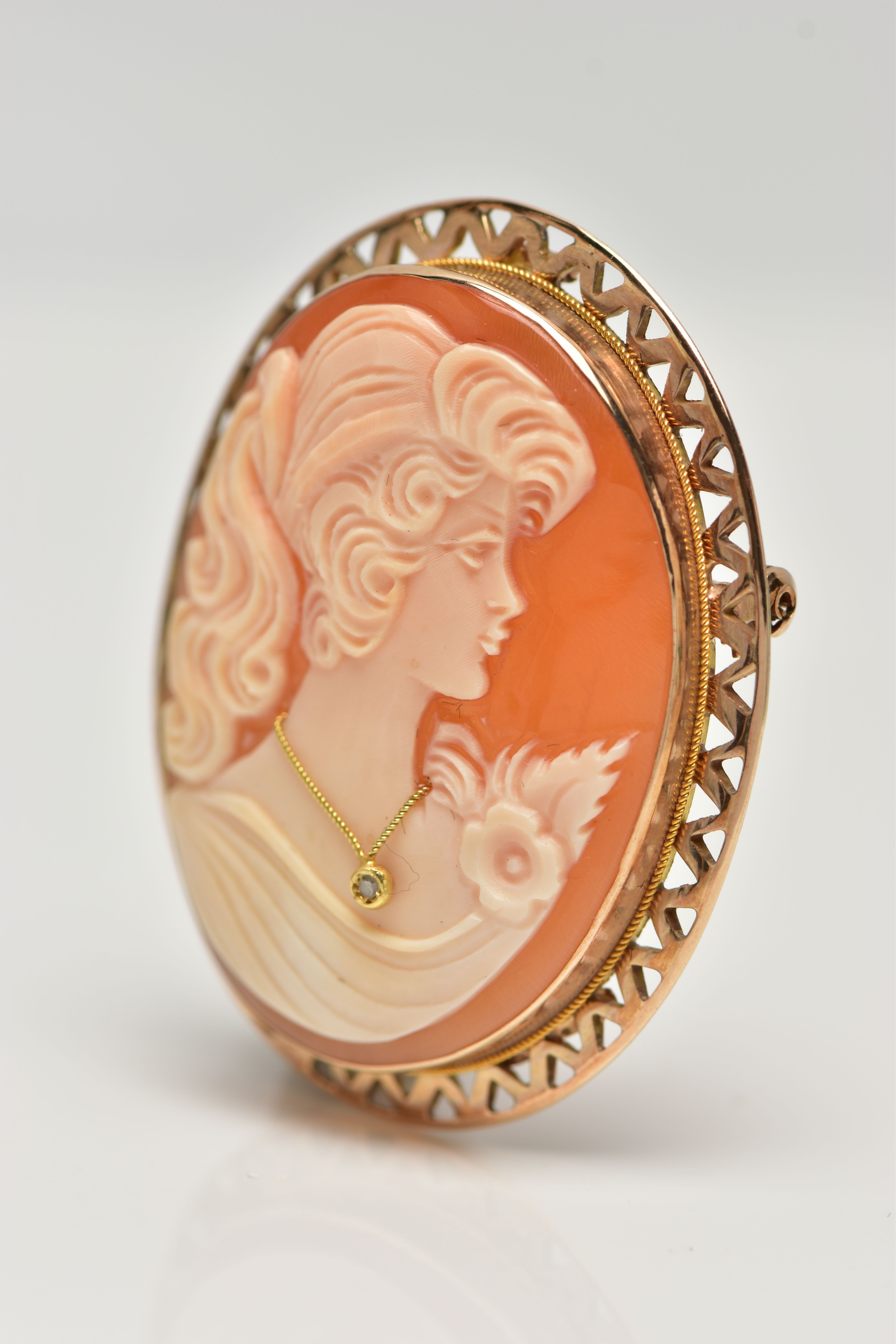 A 9CT GOLD HABILLE CAMEO BROOCH, carved oval shell cameo, depicting a lady in profile, dressed - Image 5 of 6