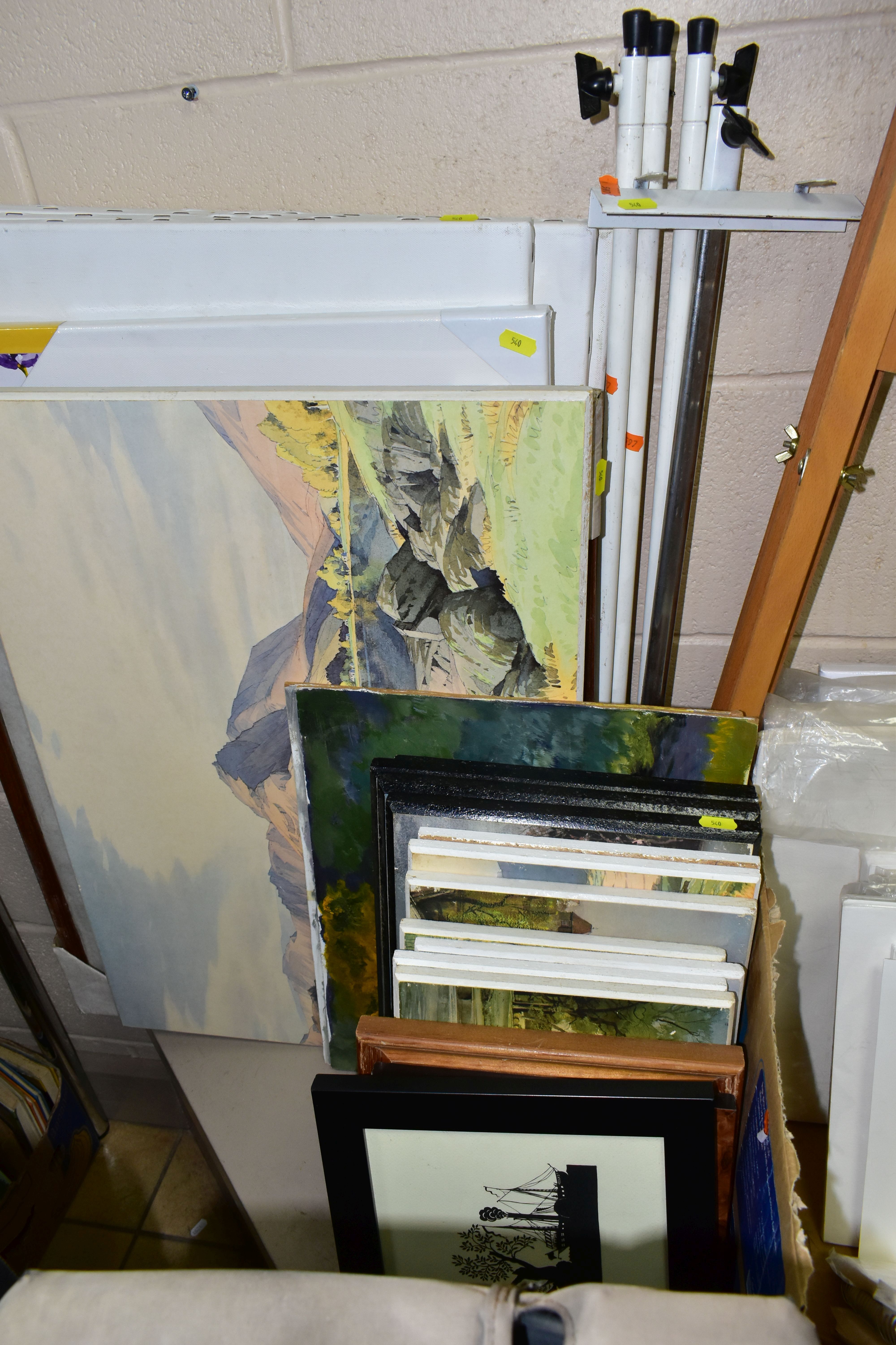 A QUANTITY OF ARTIST MATERIALS AND EQUIPMENT ETC, to include packs of drawing / painting paper, - Image 3 of 3