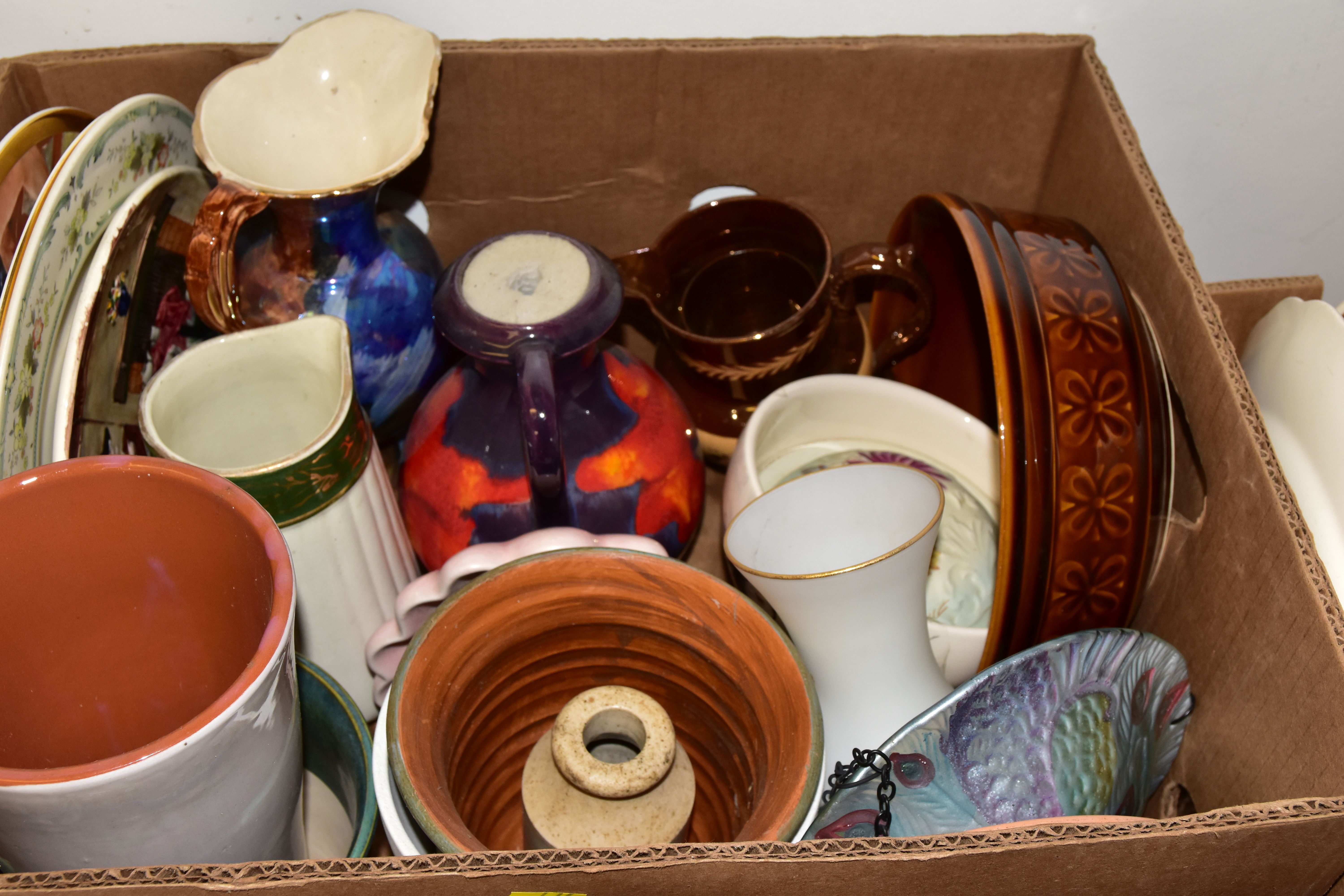 FOUR BOXES OF CERAMIC TEA AND DINNER WARES, to include a ten piece Aynsley B971 part tea set, a - Image 5 of 5