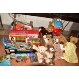 A QUANTITY OF ASSORTED BEARS, TOYS AND GAMES ETC., to include Gund and other St. Giles Hospice