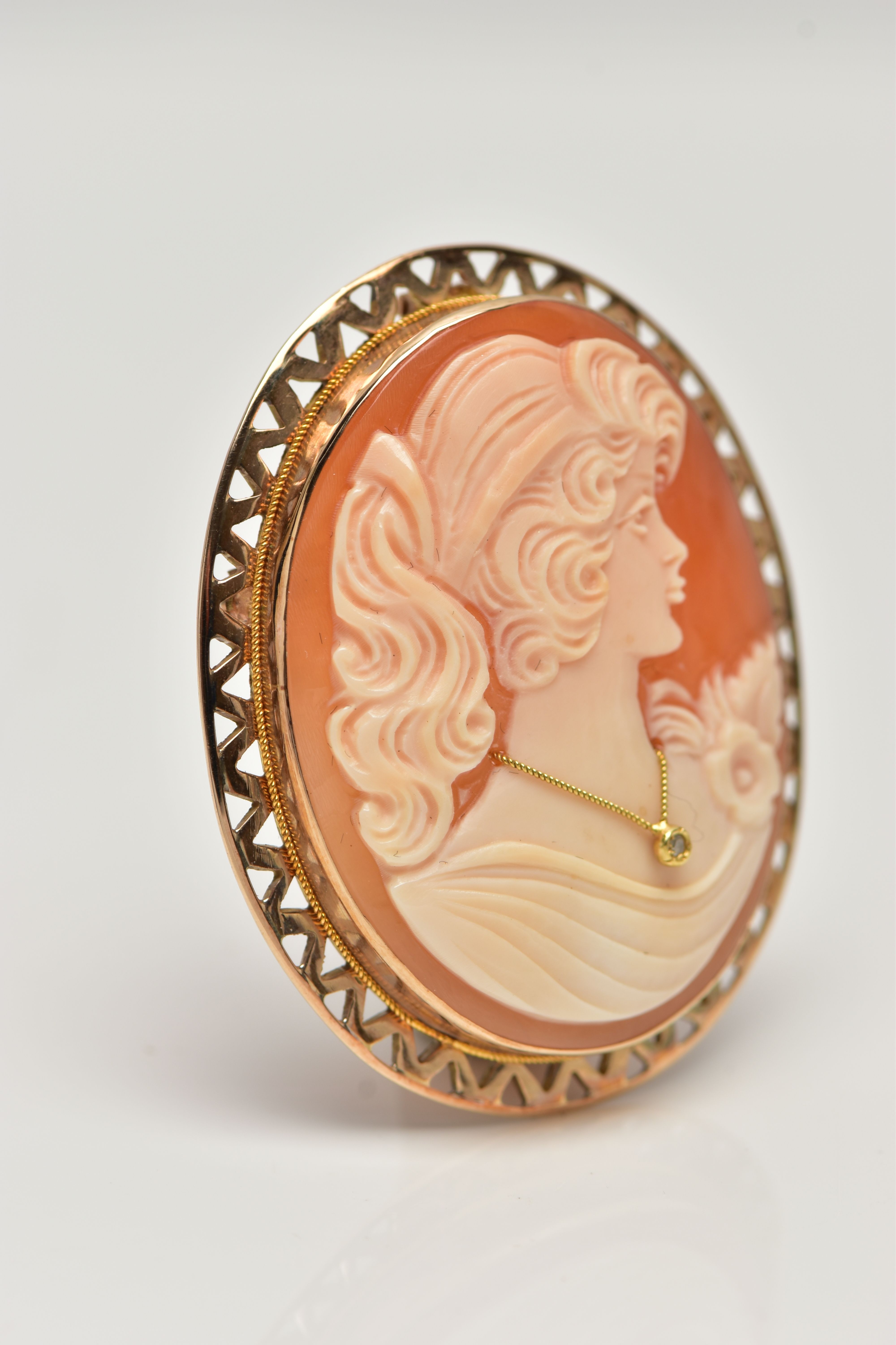 A 9CT GOLD HABILLE CAMEO BROOCH, carved oval shell cameo, depicting a lady in profile, dressed - Image 6 of 6