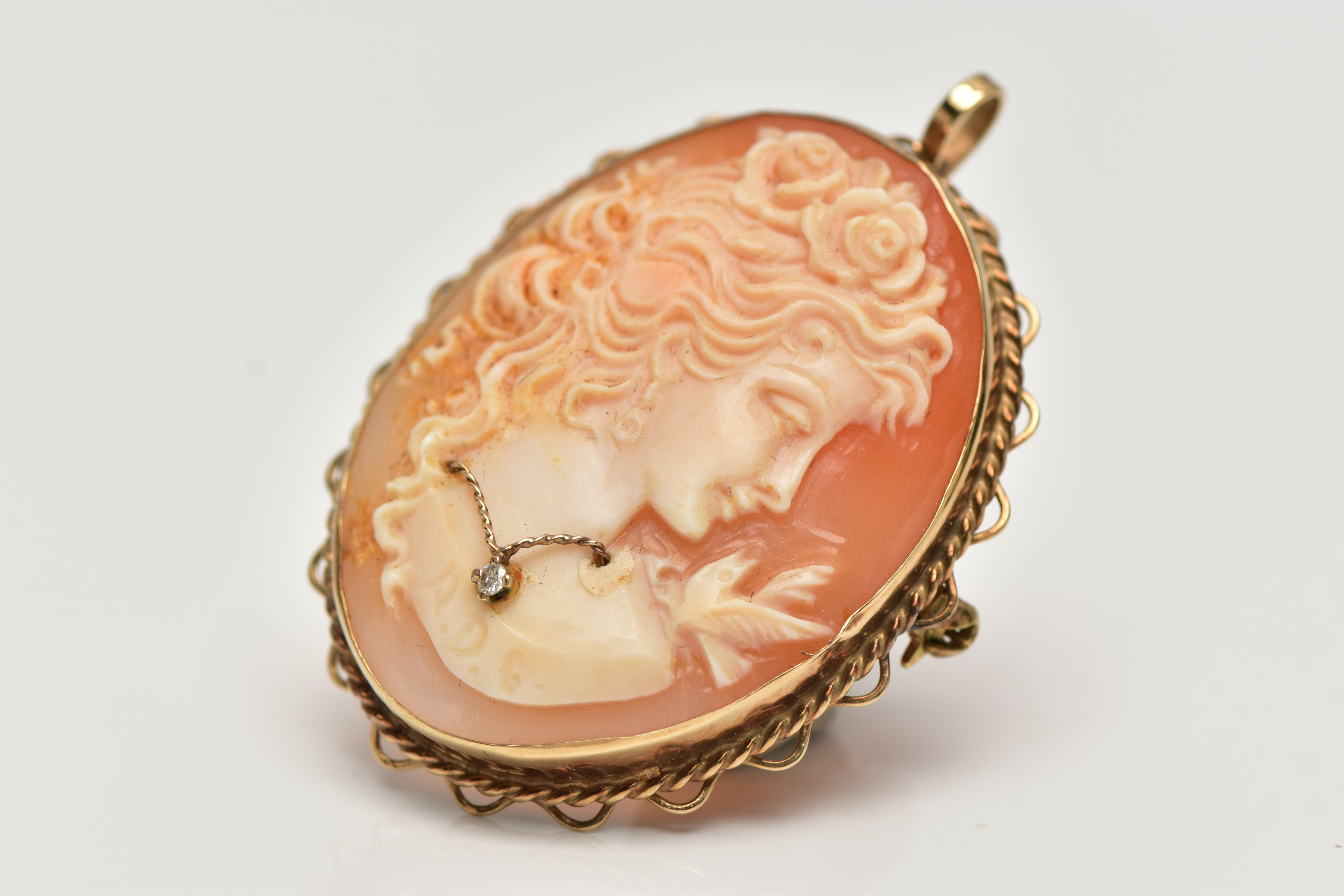 A 9CT GOLD HABILLE CAMEO BROOCH, carved oval shell cameo, depicting a lady in profile, dressed - Image 2 of 5