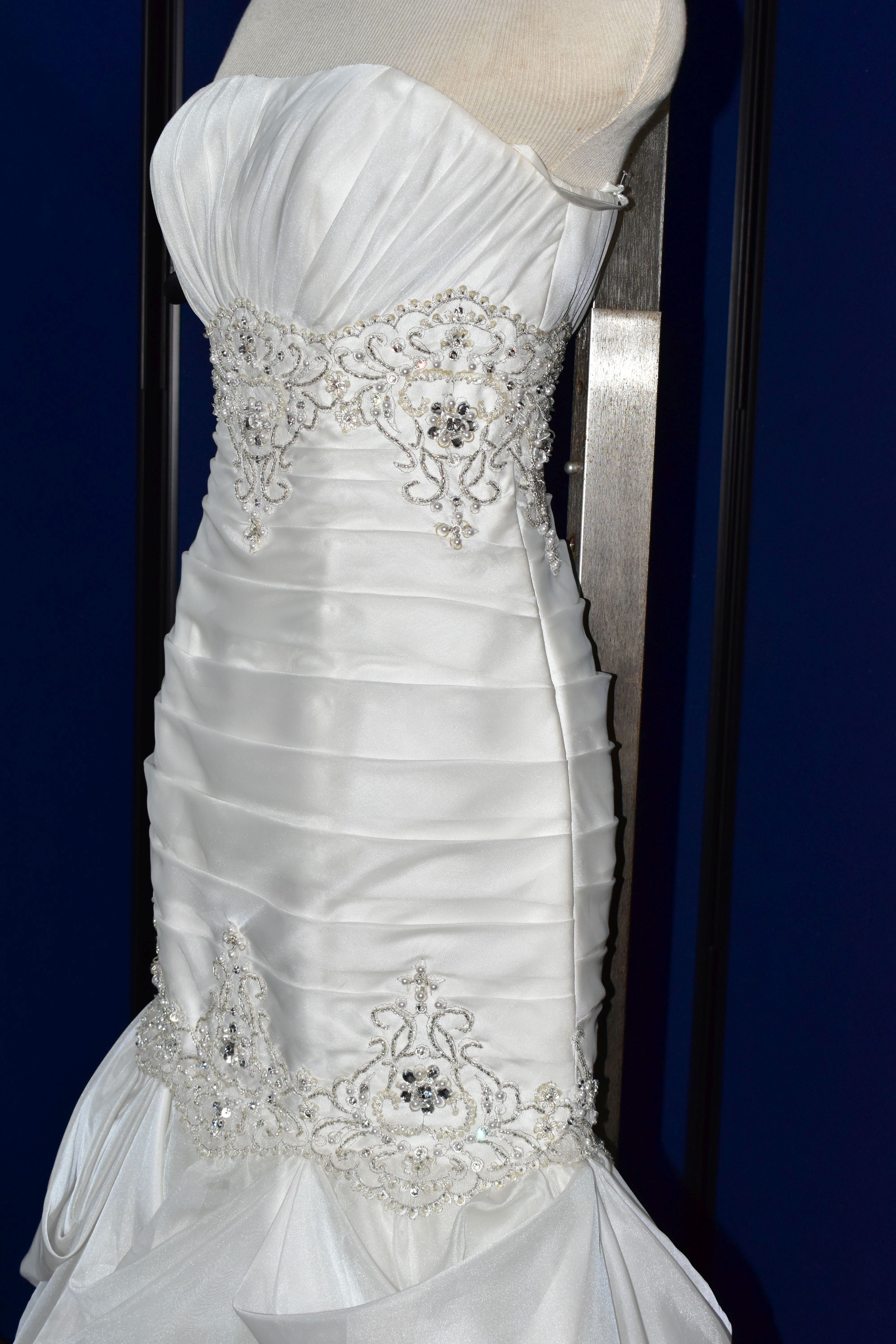WEDDING GOWN, white strapless gown, pleated bodice pearl and beaded appliques, size 10 (1) - Image 8 of 14