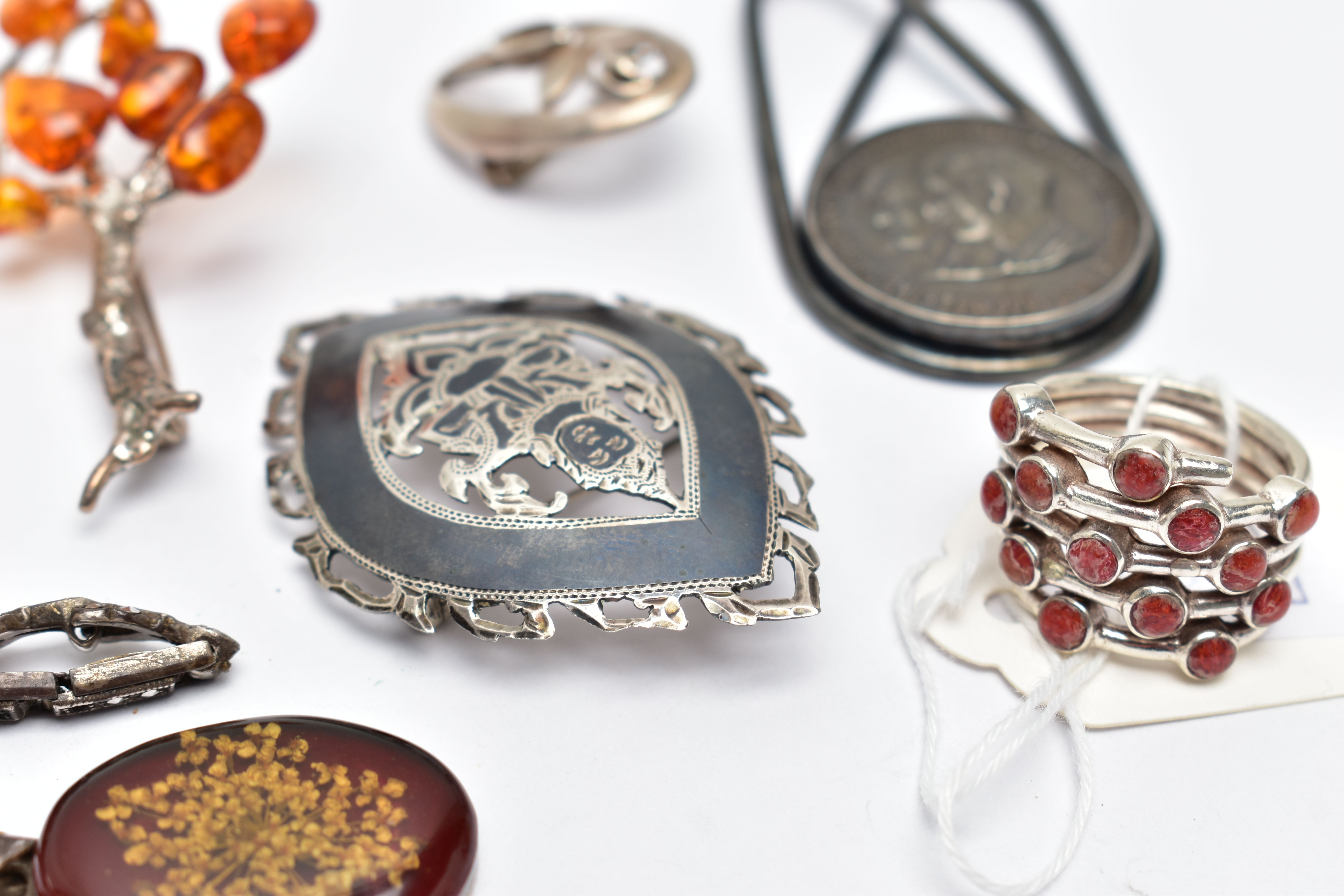 A SELECTION OF JEWELLERY, to include a lady's silver and marcasite 'Avia' wristwatch, manual wind, - Image 3 of 3