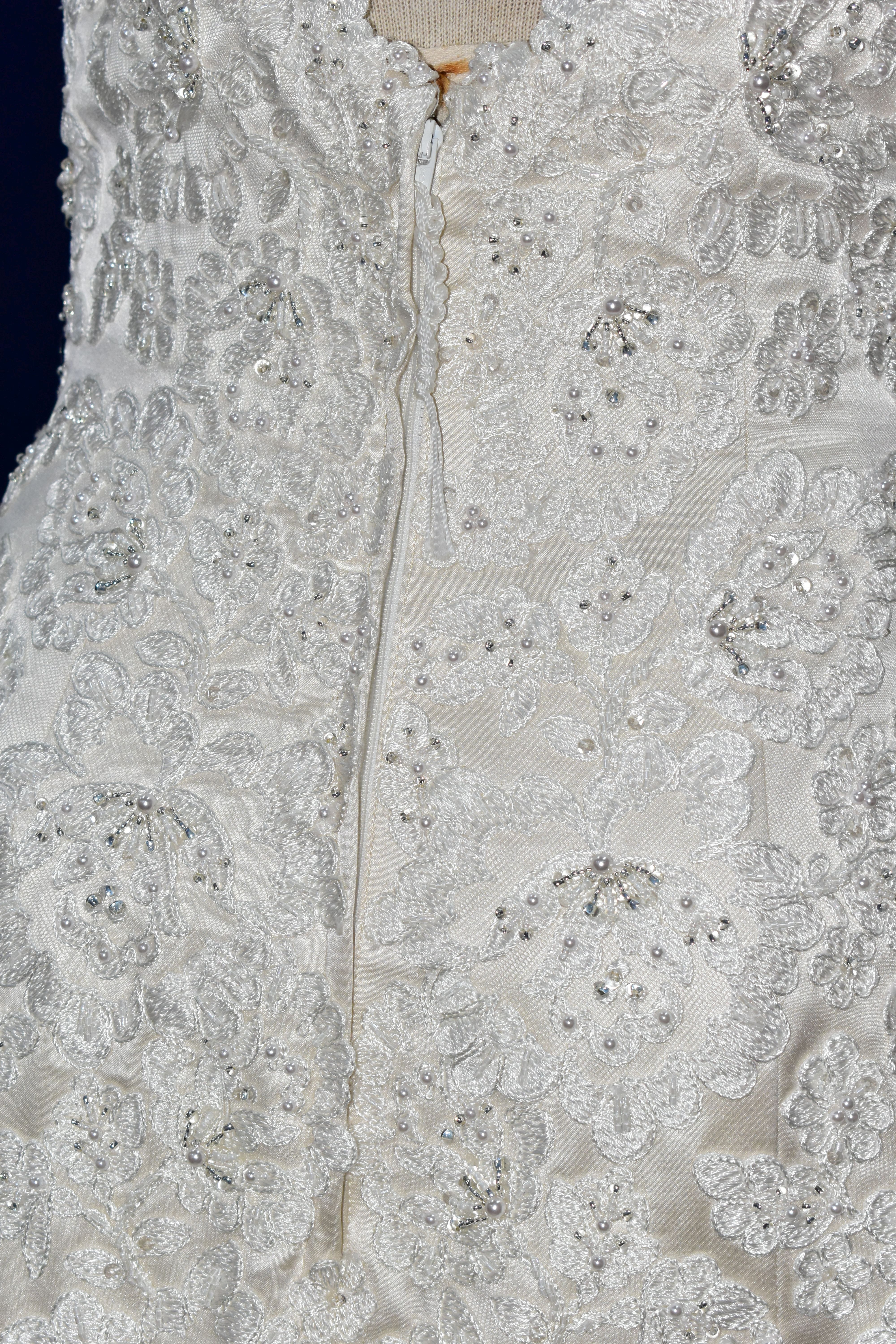 WEDDING DRESS, 'David Tutera' champagne, size 6, satin, strapless, beaded appliques (1) - Image 10 of 10
