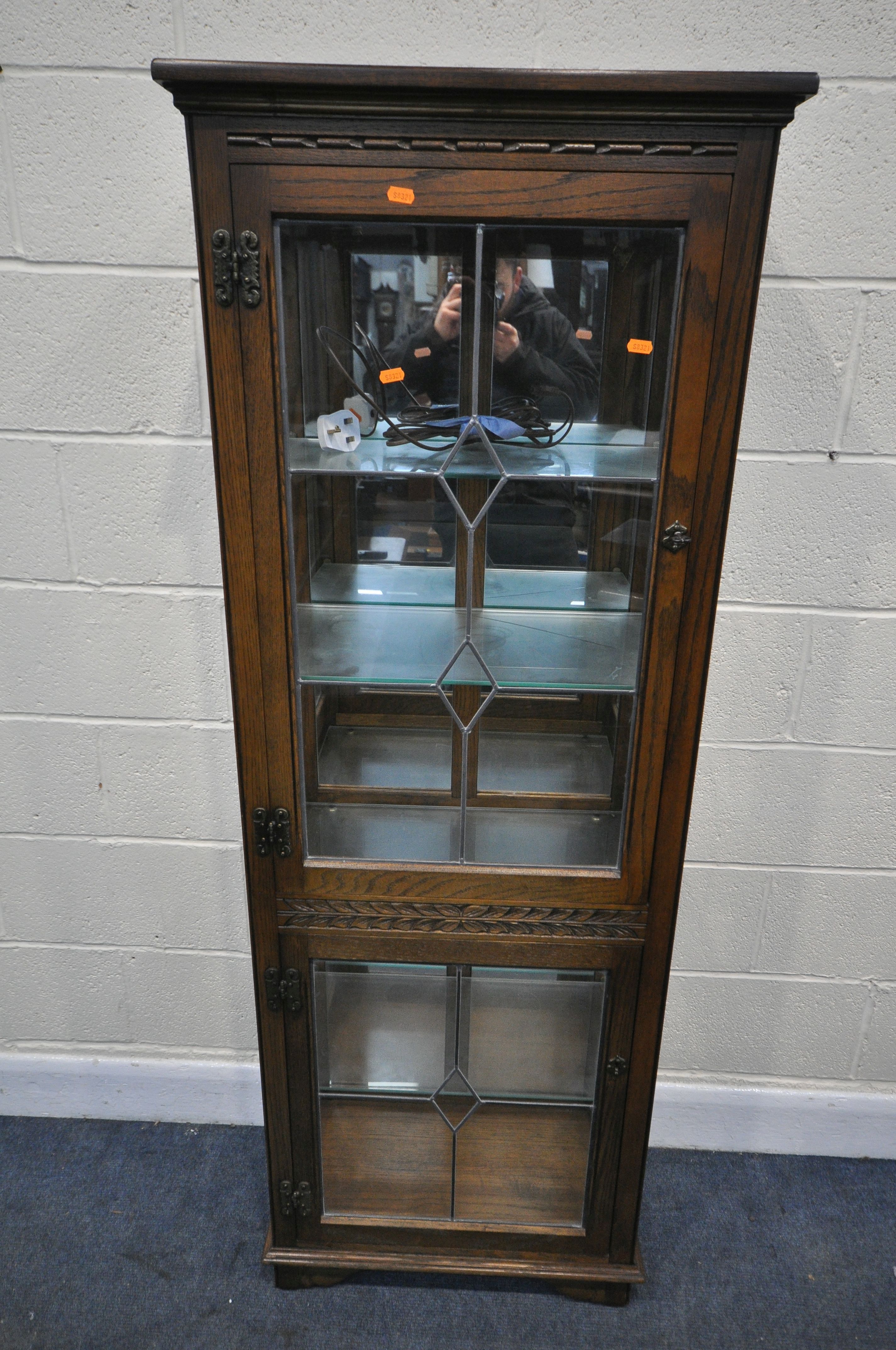 AN OLD CHARM OAK TWO DOOR LEAD GLAZED DISPLAY CABINET, with three glass shelves, width 61cm x - Image 2 of 5