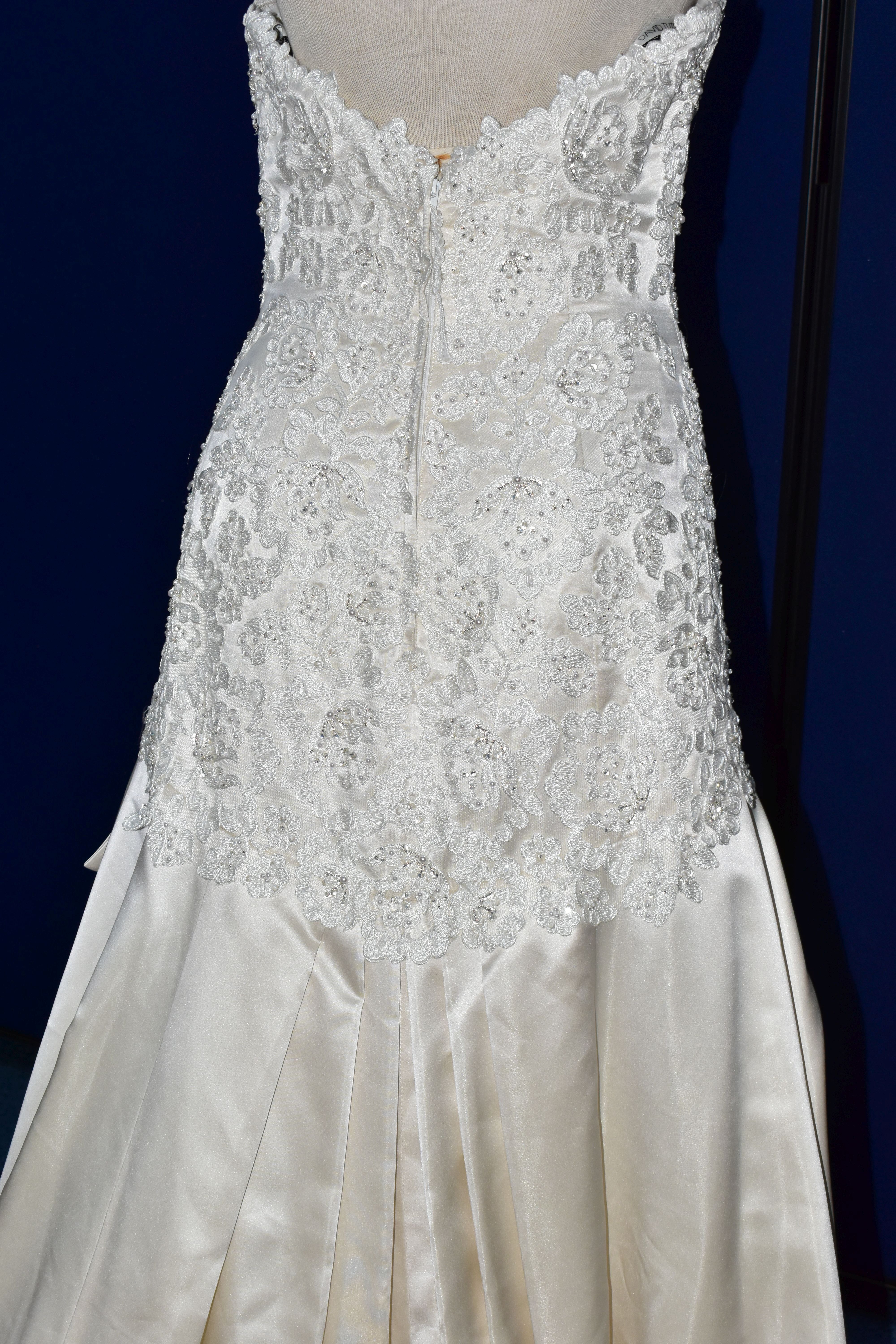 WEDDING DRESS, 'David Tutera' champagne, size 6, satin, strapless, beaded appliques (1) - Image 9 of 10