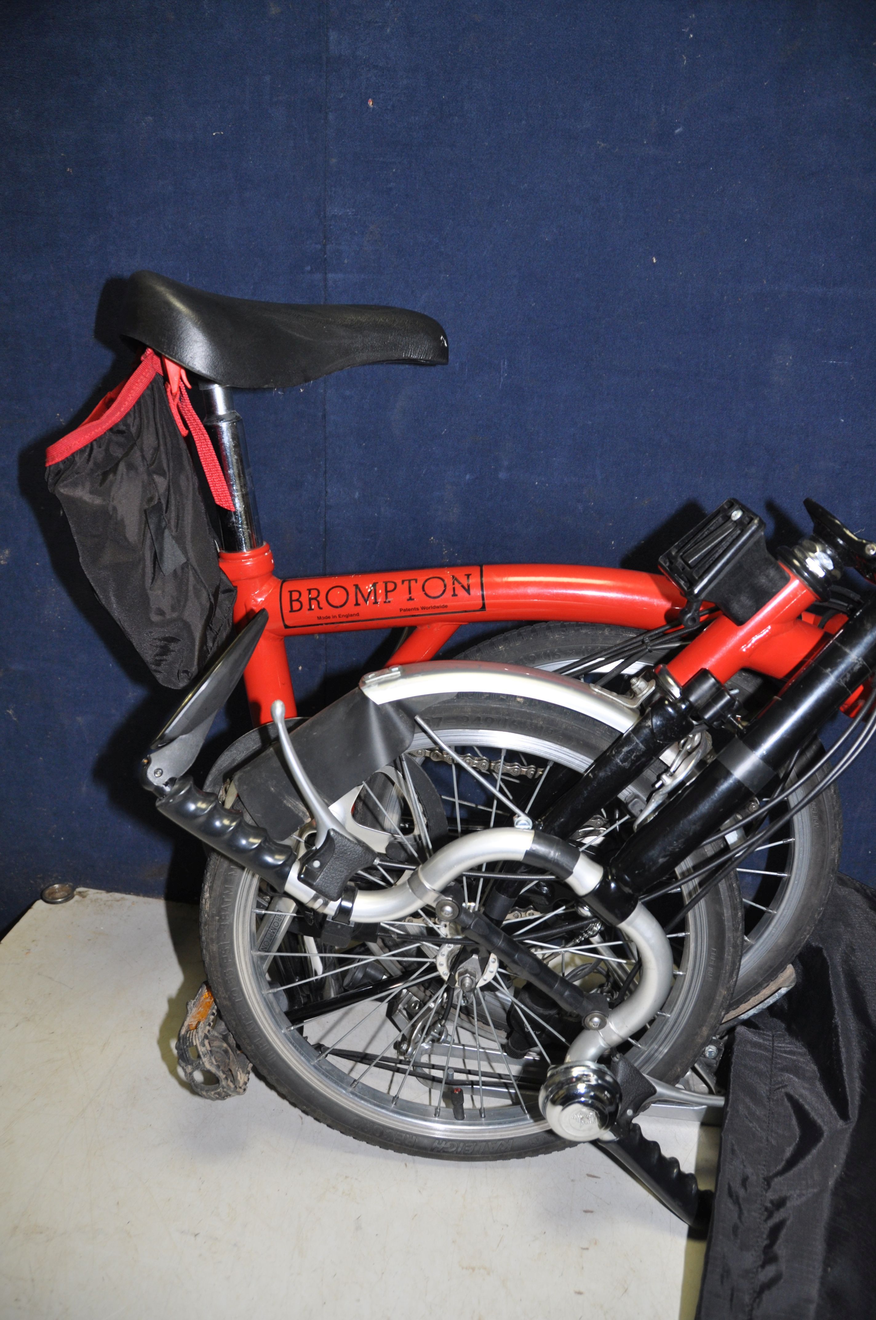 A BROMPTON FOLDING BIKE WITH BAG in red - Image 2 of 6