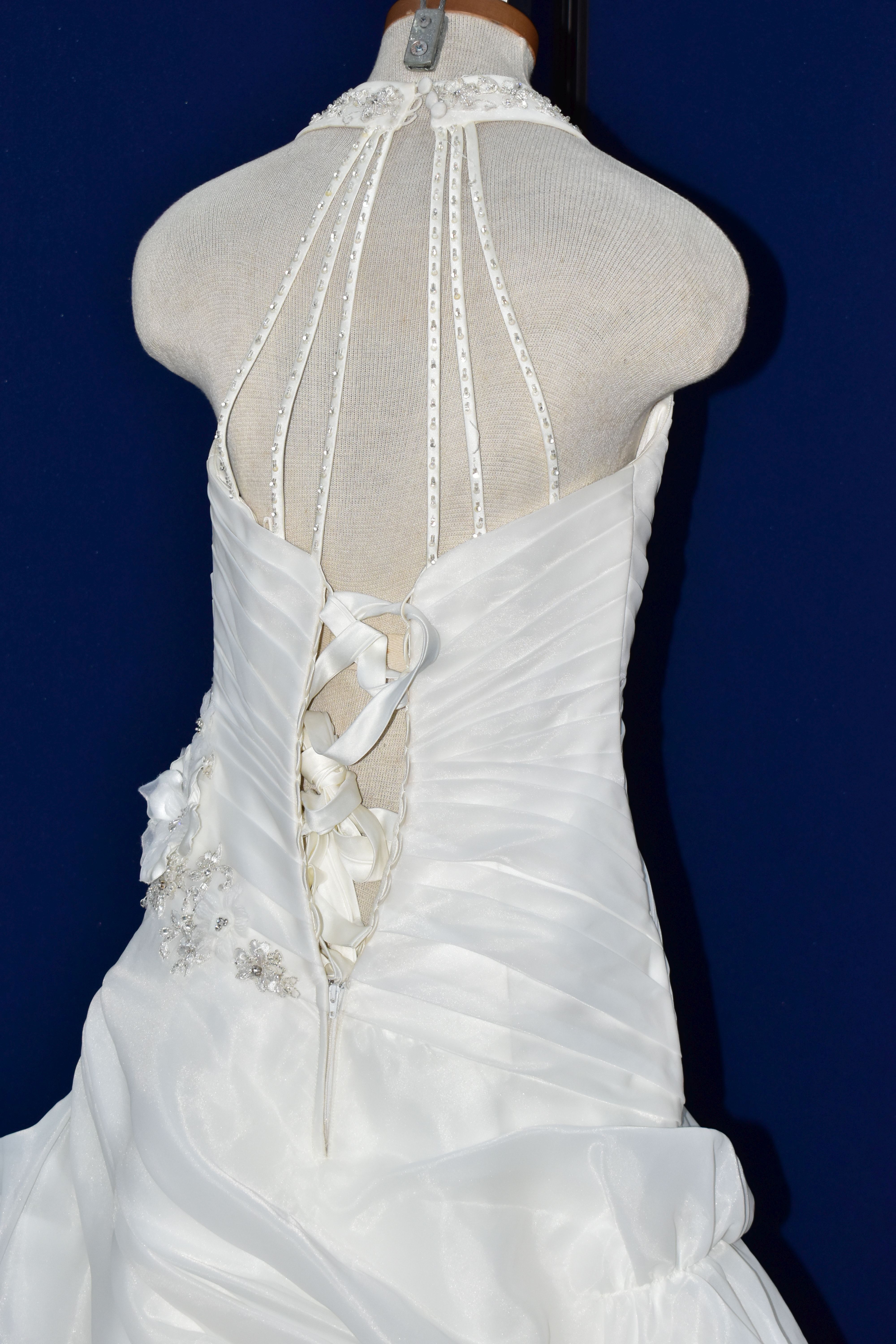 WEDDING GOWN, 'Kenneth Winston' Private Label by G, size 8/10, white pleated bodice, halter neck, - Image 12 of 17