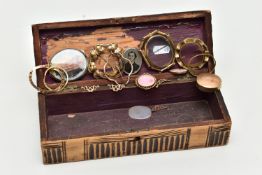 A SELECTION OF MAINLY VICTORIAN BROOCH FRAMES, mainly gold plated, to include many of scrolling