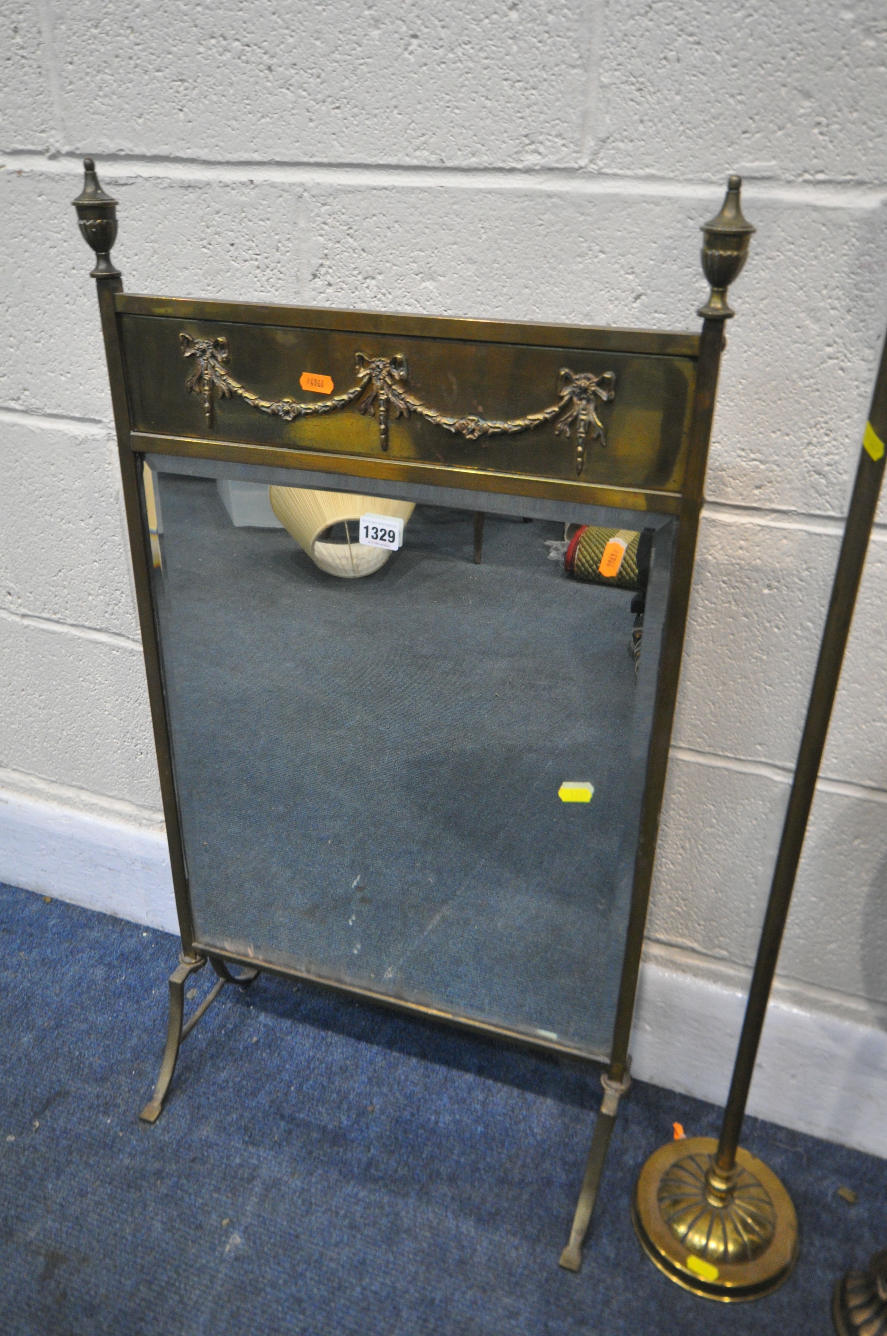 AN EARLY 20TH CENTURY BRASS MIRRORED FIRESCREEN, width 48cm x height 85cm, a 19th century brass - Image 3 of 3