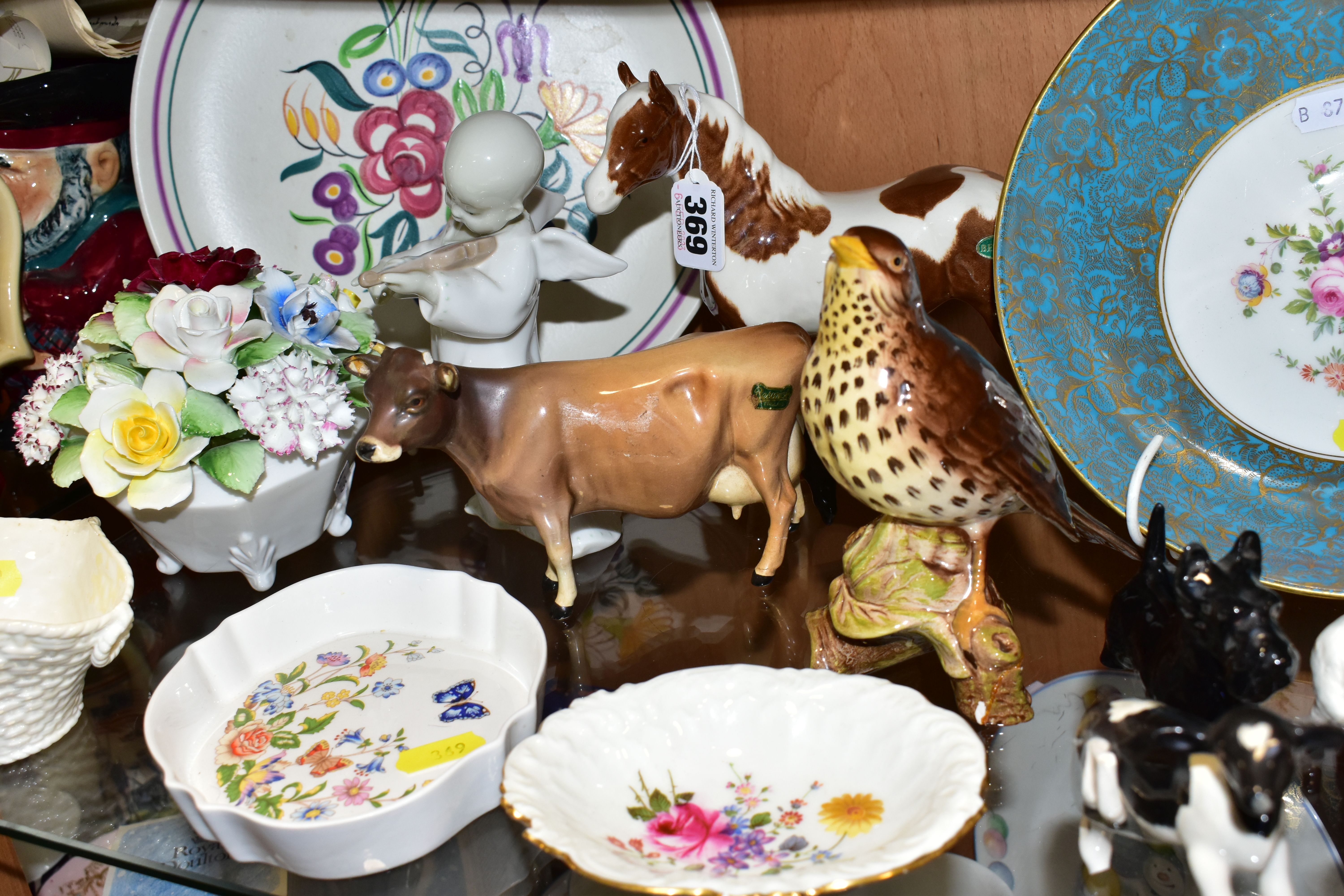 A COLLECTION OF CERAMICS, comprising a Minton footed dish, Brocade pattern, diameter, 22cm ( - Image 5 of 8