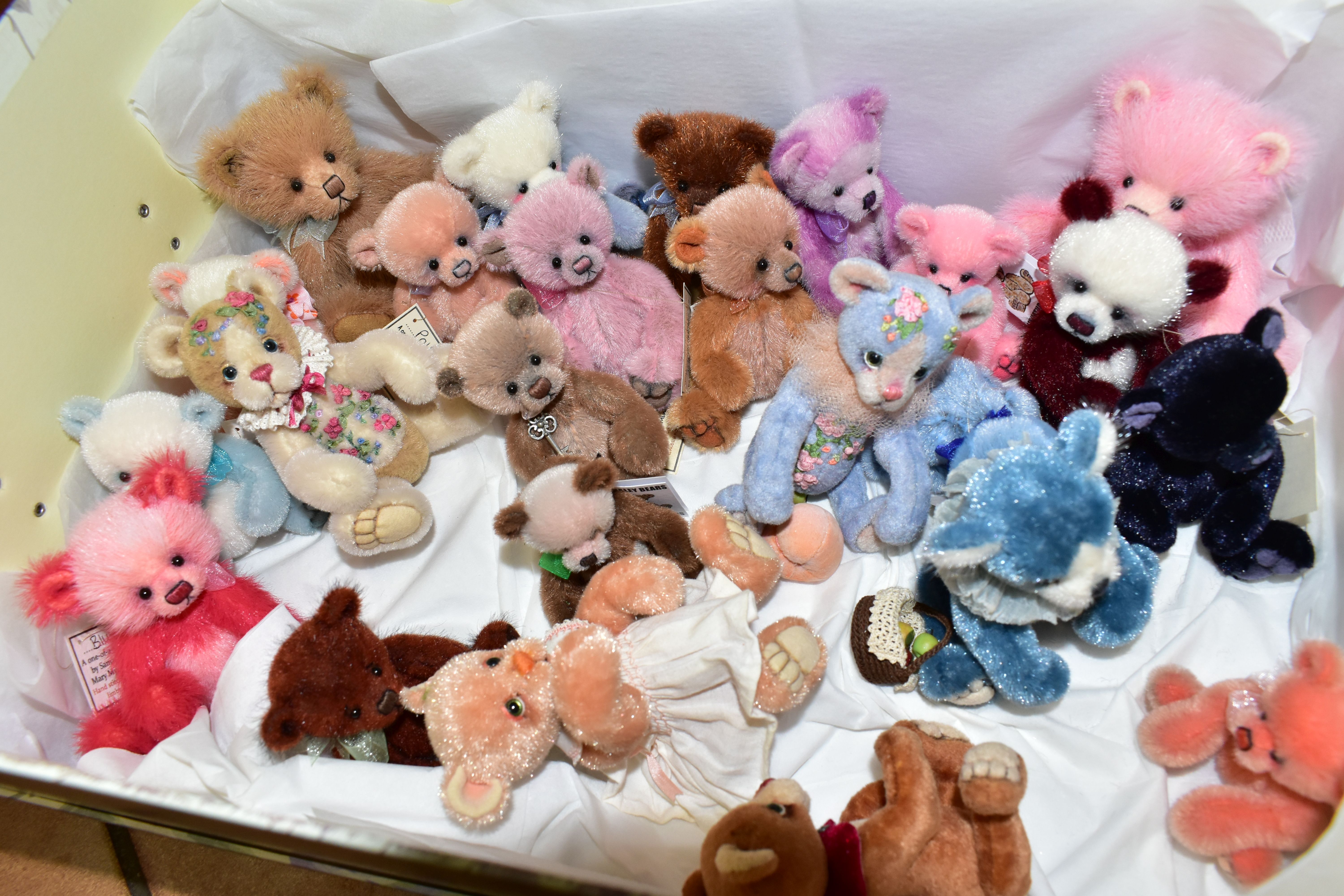 TWO BOXES OF COLLECTOR'S HANDMADE MINIATURE TEDDY BEARS, many one of a kind, comprising - Image 3 of 7