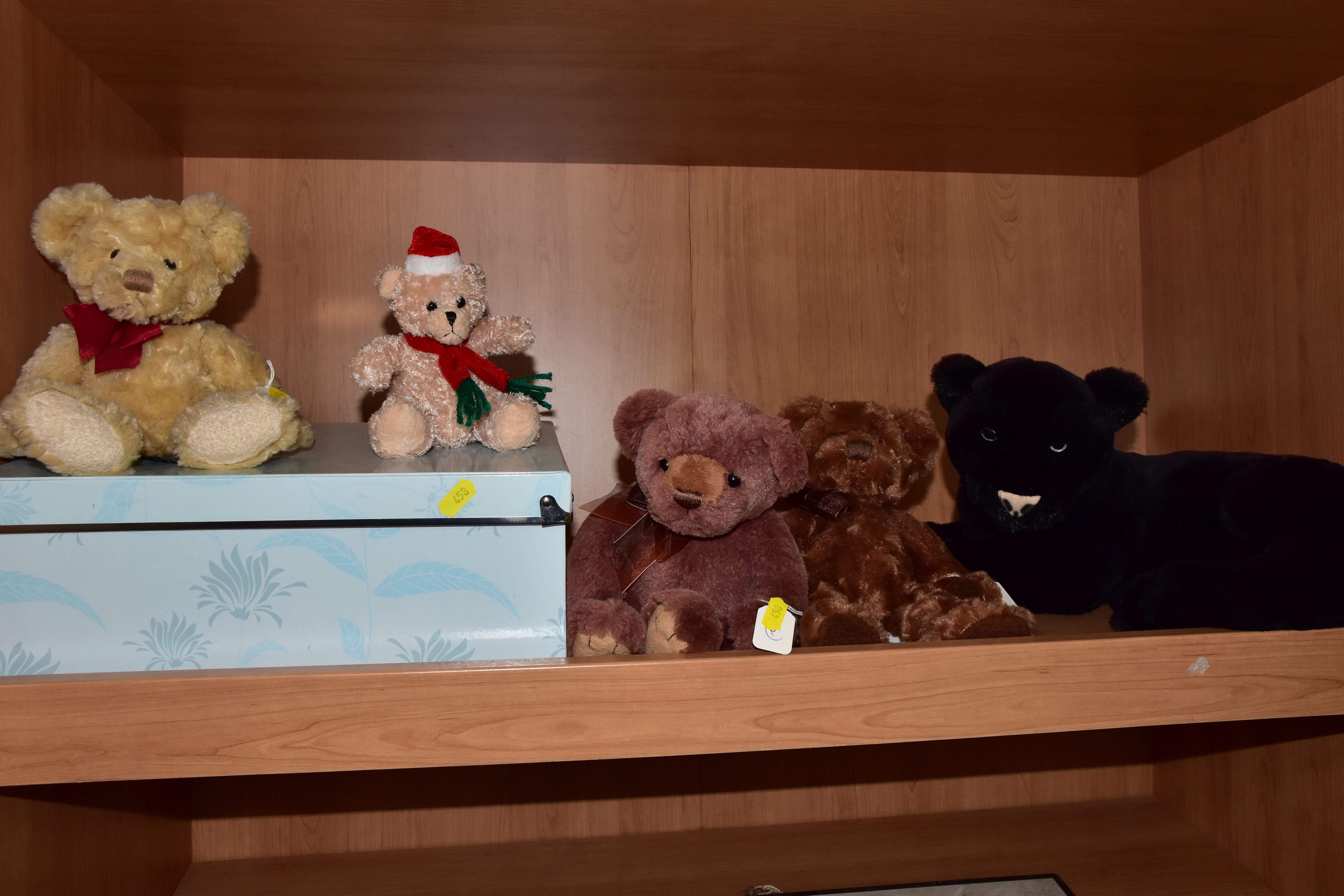 FIVE MODERN COLLECTORS BEARS, Russ Berrie 'Bruno' and 'Spencer', Gund 'Yorrick' with another smaller