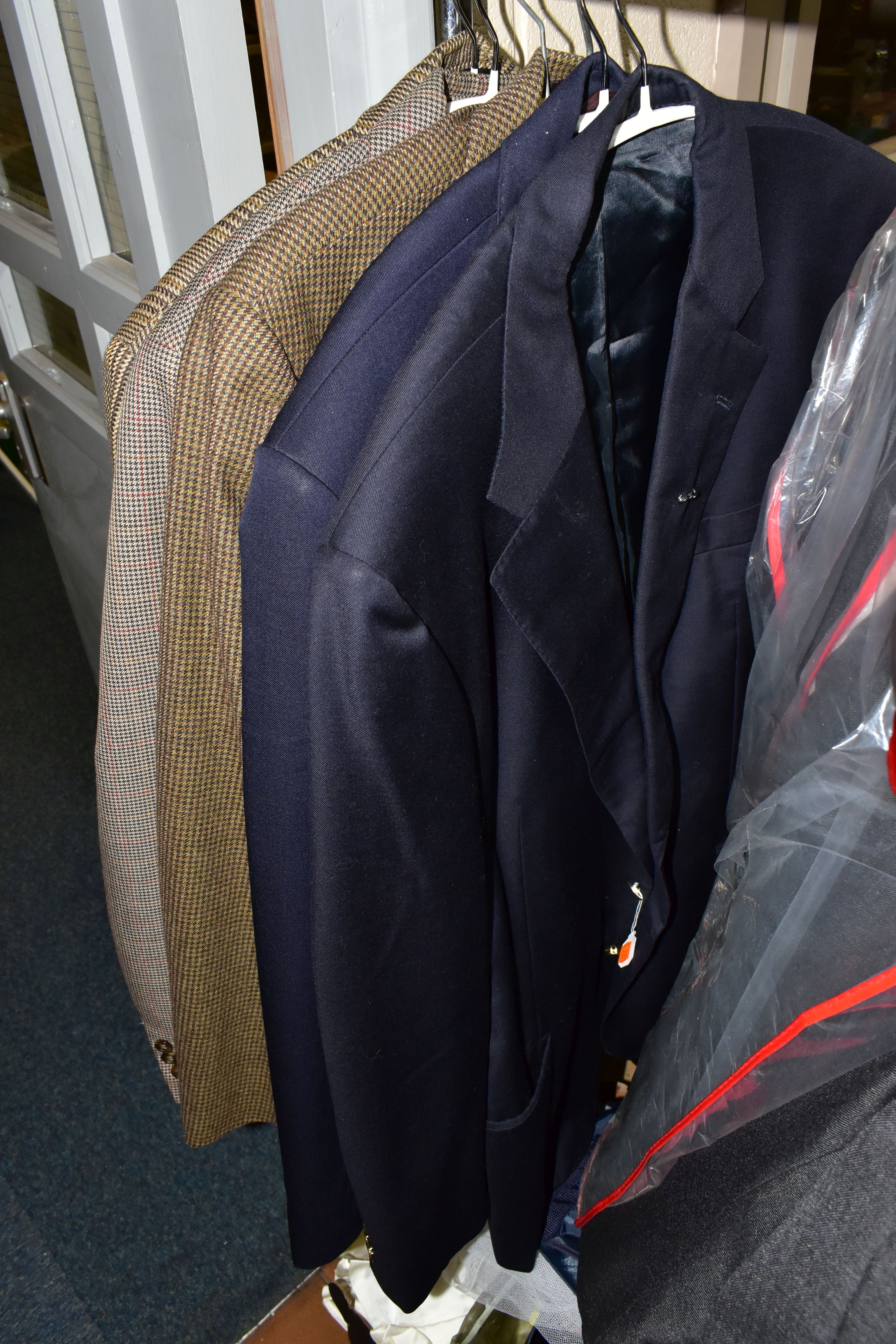 THIRTEEN ITEMS OF VINTAGE CLOTHING, to include a gentleman's dinner suit and shirt, navy blue - Image 7 of 10