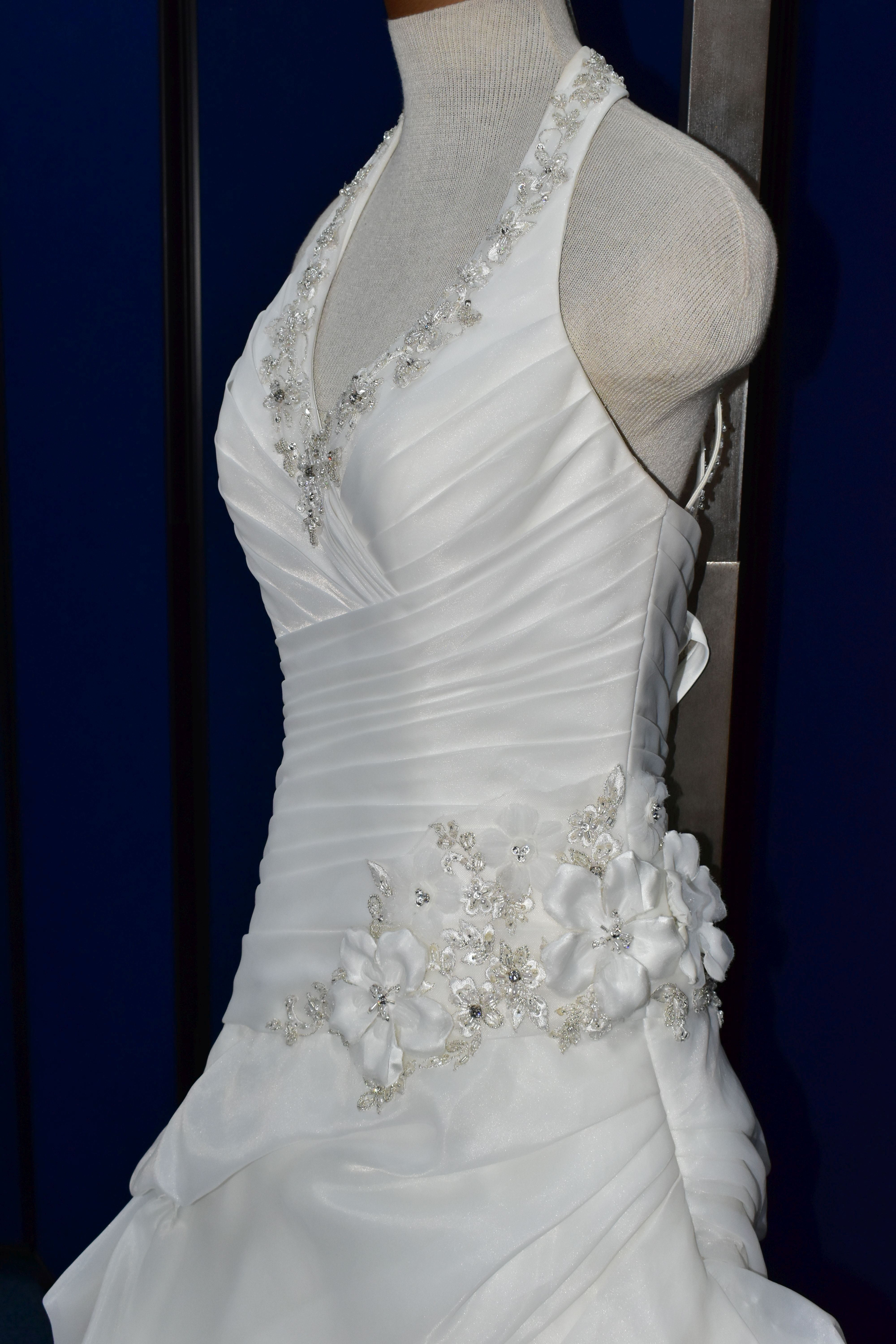 WEDDING GOWN, 'Kenneth Winston' Private Label by G, size 8/10, white pleated bodice, halter neck, - Image 10 of 17