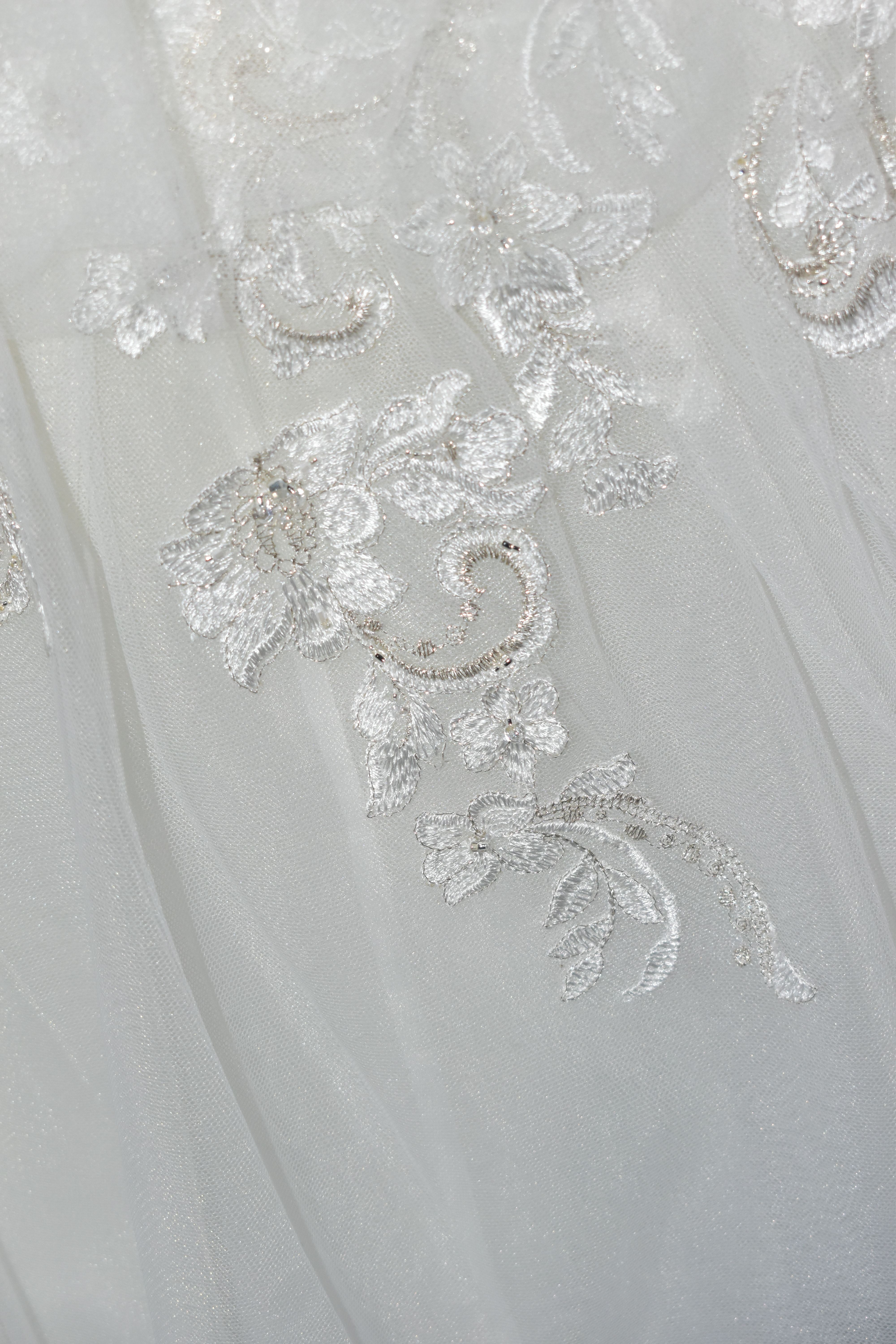 WEDDING DRESS, 'Sophia Tolli', ivory, size 6, beaded appliques, button detail along back, dropped - Image 7 of 16