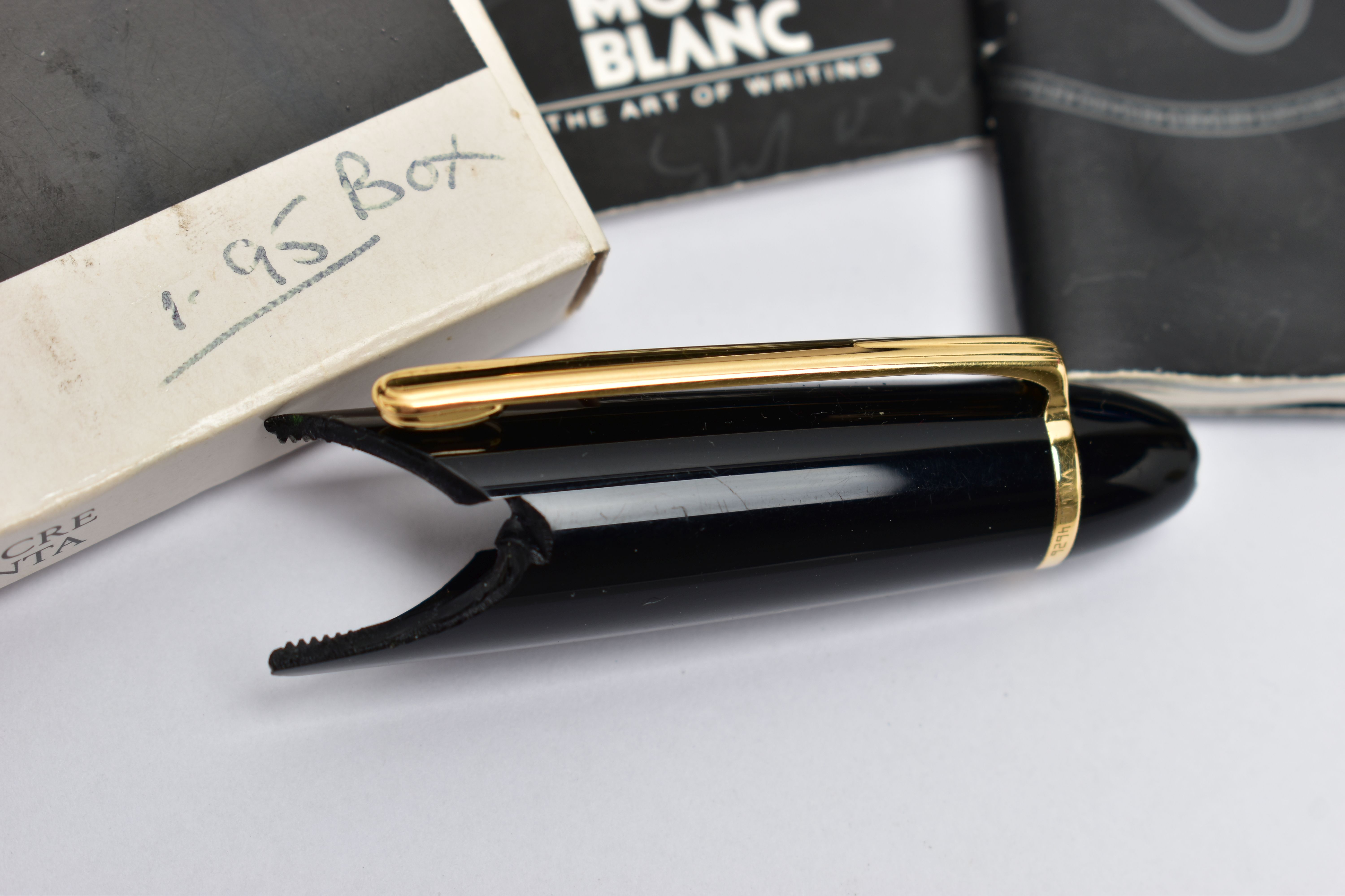A CASED SET OF TWO 'MONTBLANC' PENS AND OTHER ITEMS, to include a black lacquer with gold trim, - Image 4 of 6