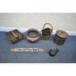 A SELECTION OF ANTIQUE METALWARE, to include an Arts and Crafts cylindrical copper coal bucket, with