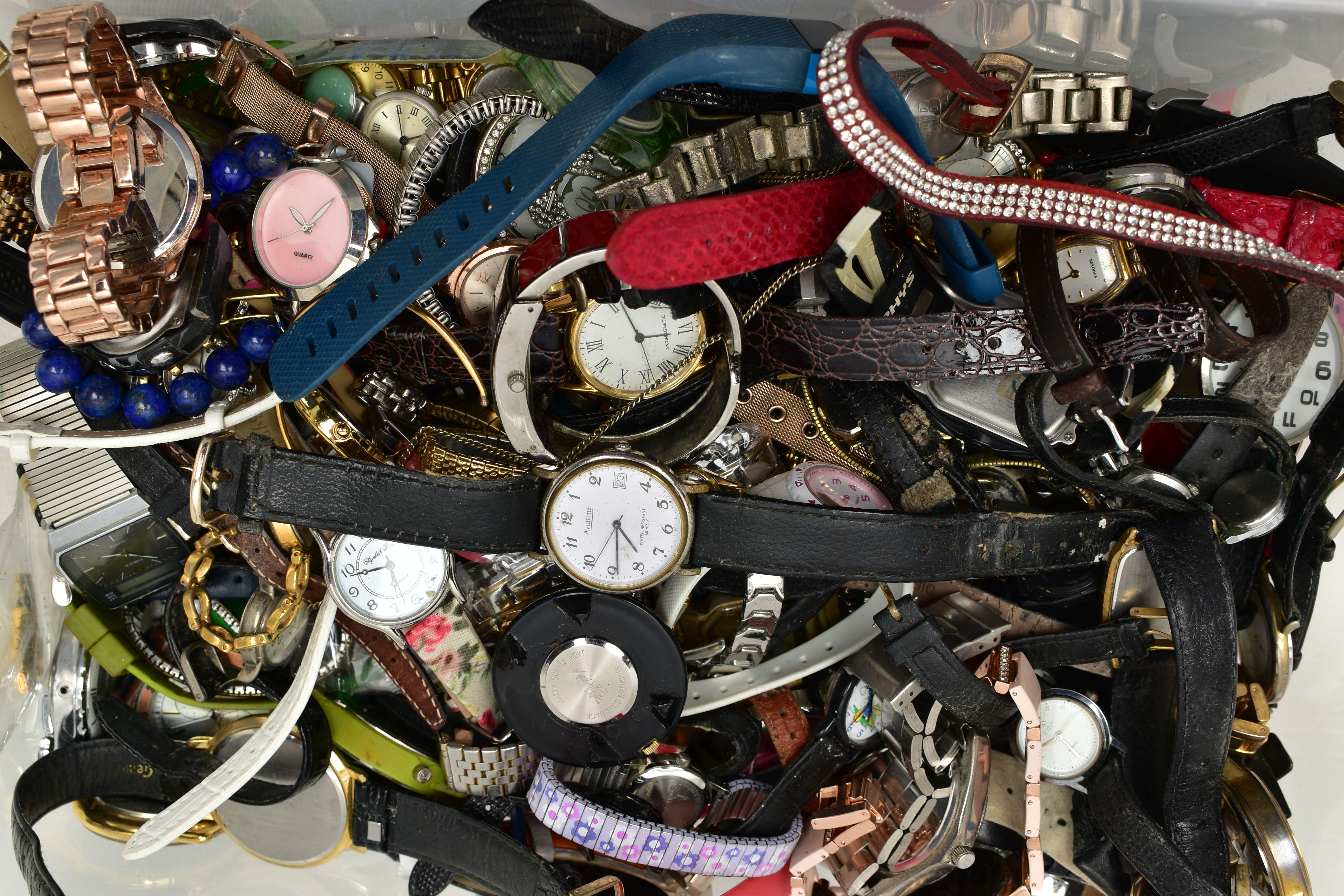 A PLASTIC BOX OF ASSORTED LADY'S AND GENT'S FASHION WRISTWATCHES, mostly quartz movements, names - Image 3 of 4