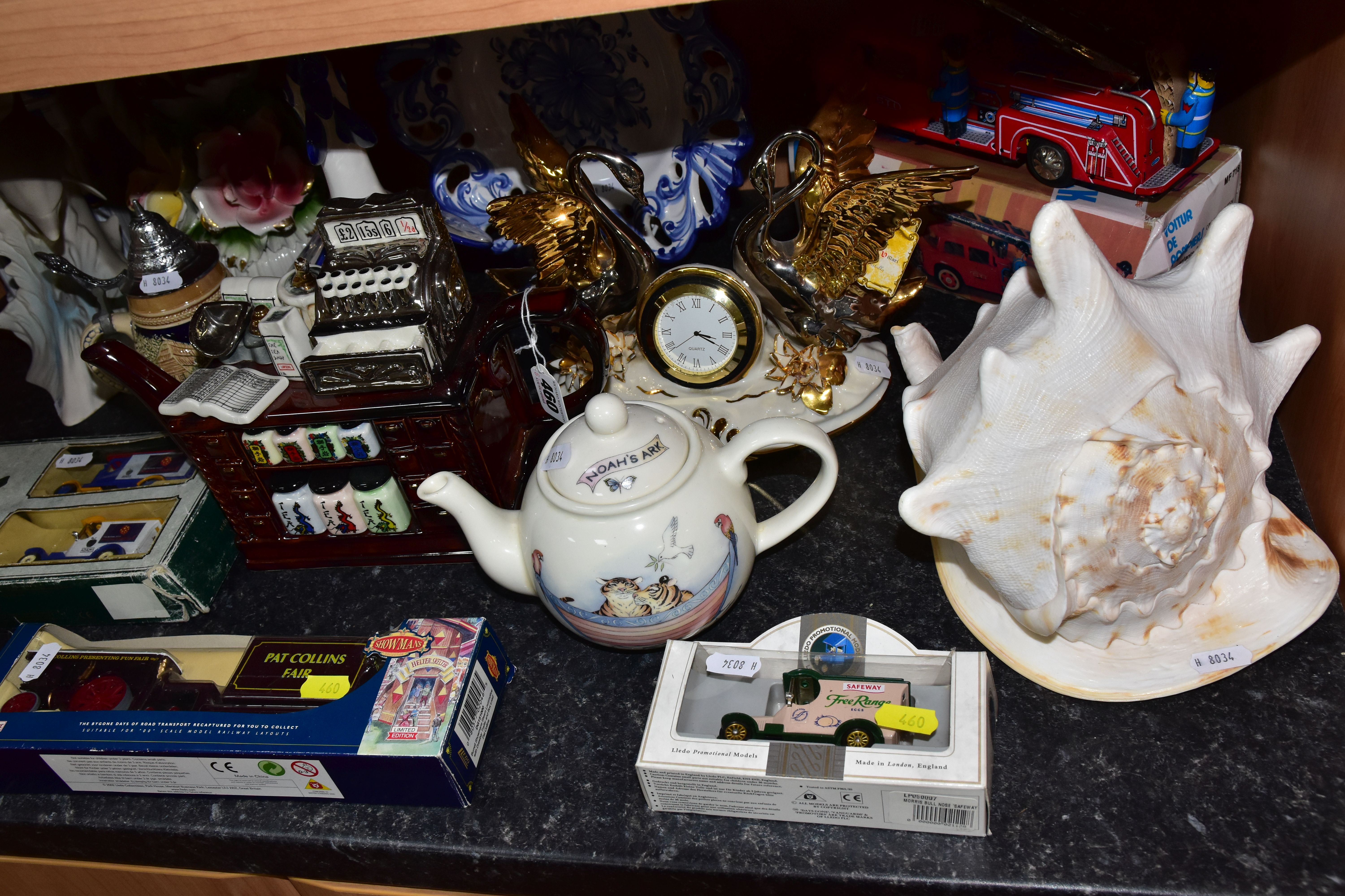 A GROUP OF CERAMICS, DIECAST VEHICLES AND SUNDRY ITEMS, to include a Cardew Designs Tea Shop teapot, - Image 2 of 6