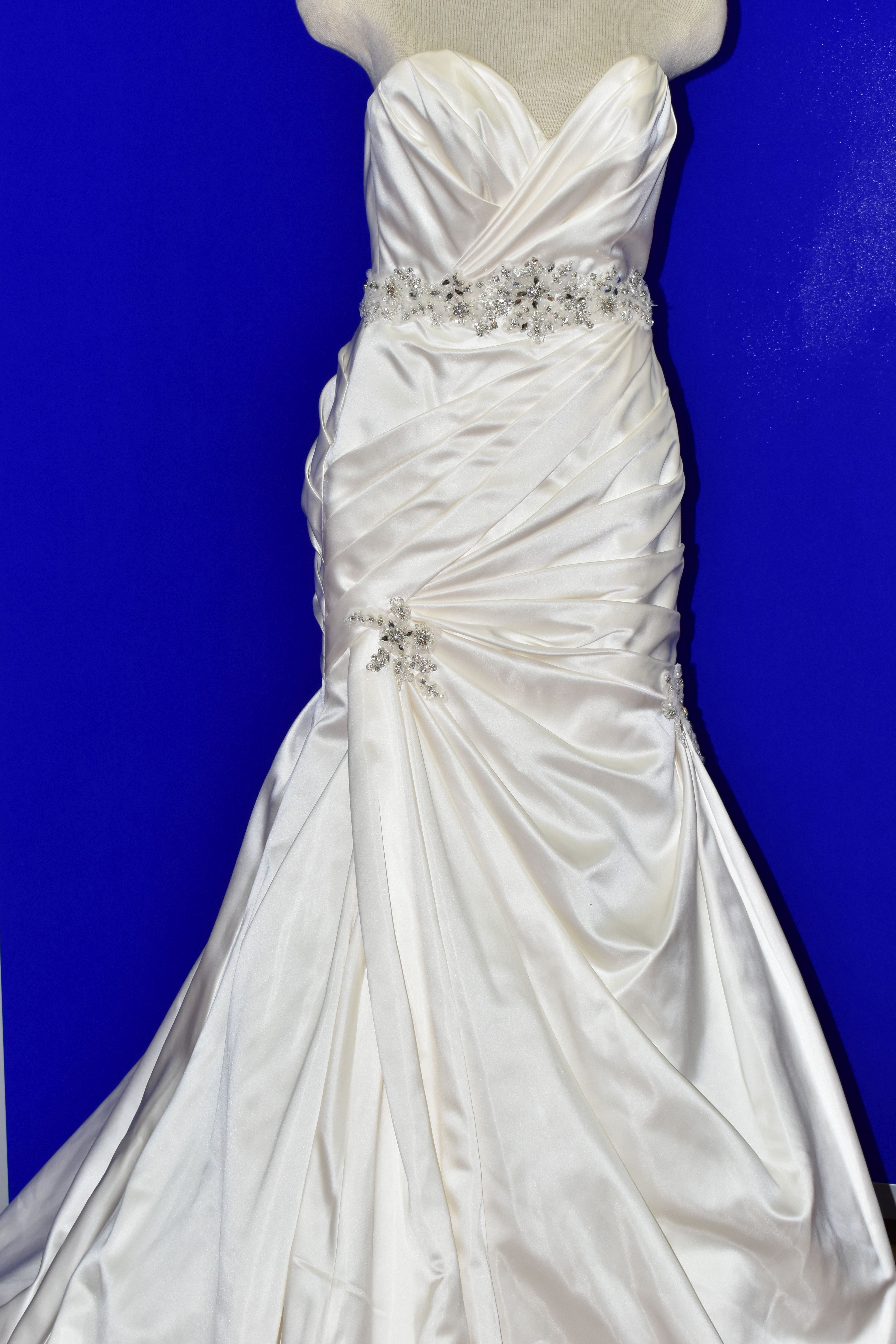 WEDDING DRESS, end of season stock clearance (may have slight marks) Sophia Tolli, size 6, Velcro - Image 2 of 14