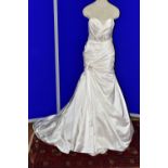 WEDDING DRESS, end of season stock clearance (may have slight marks) Sophia Tolli, size 6, Velcro