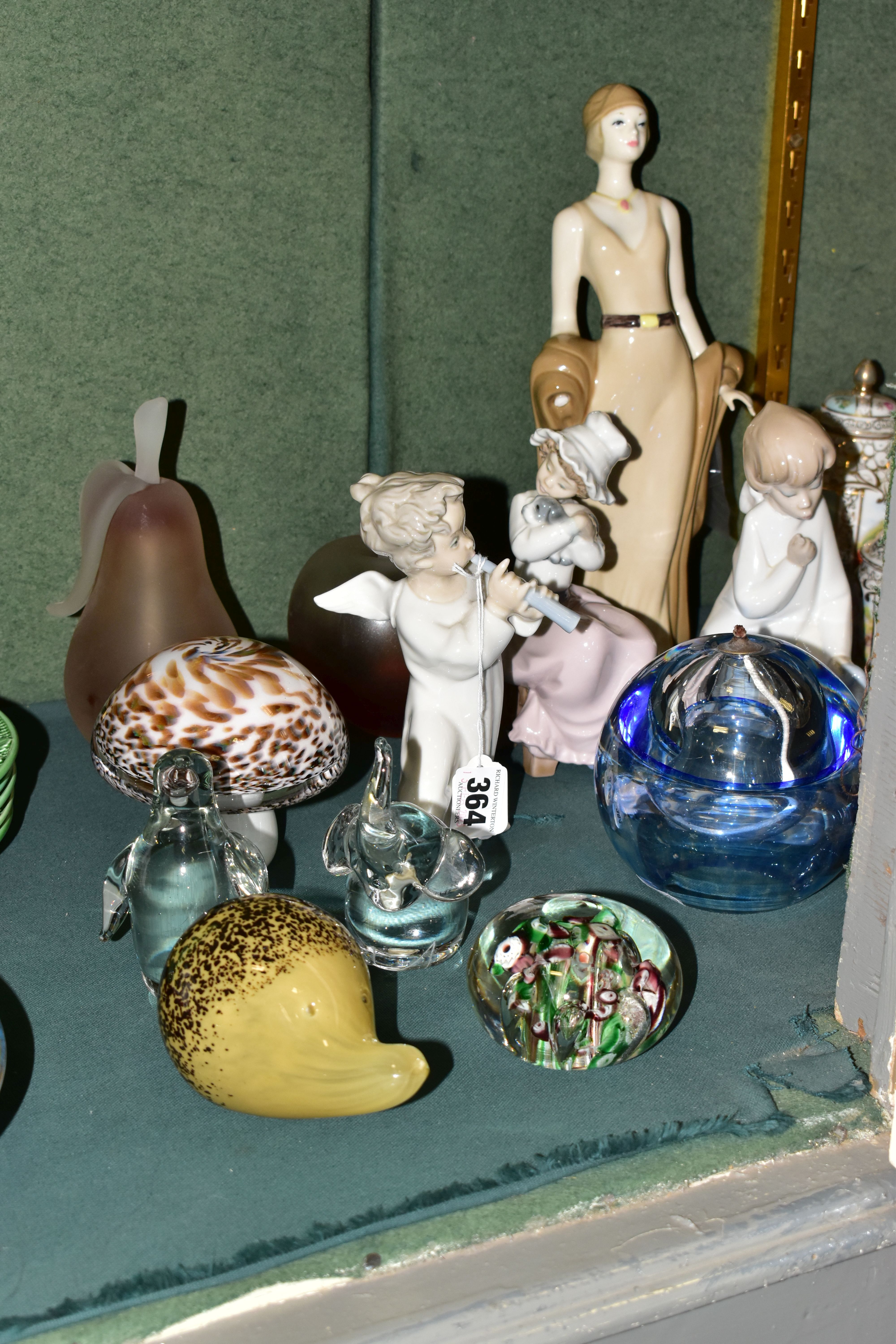 A GROUP OF CERAMICS AND GLASS WARES, to include a Lladro 'Angel with Flute' 4540, sculptor Fulgencio