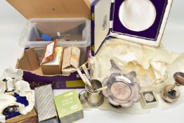 A BOX OF ASSORTED SILVER AND OTHER ITEMS, to include two set of silver and mother of pearl knives