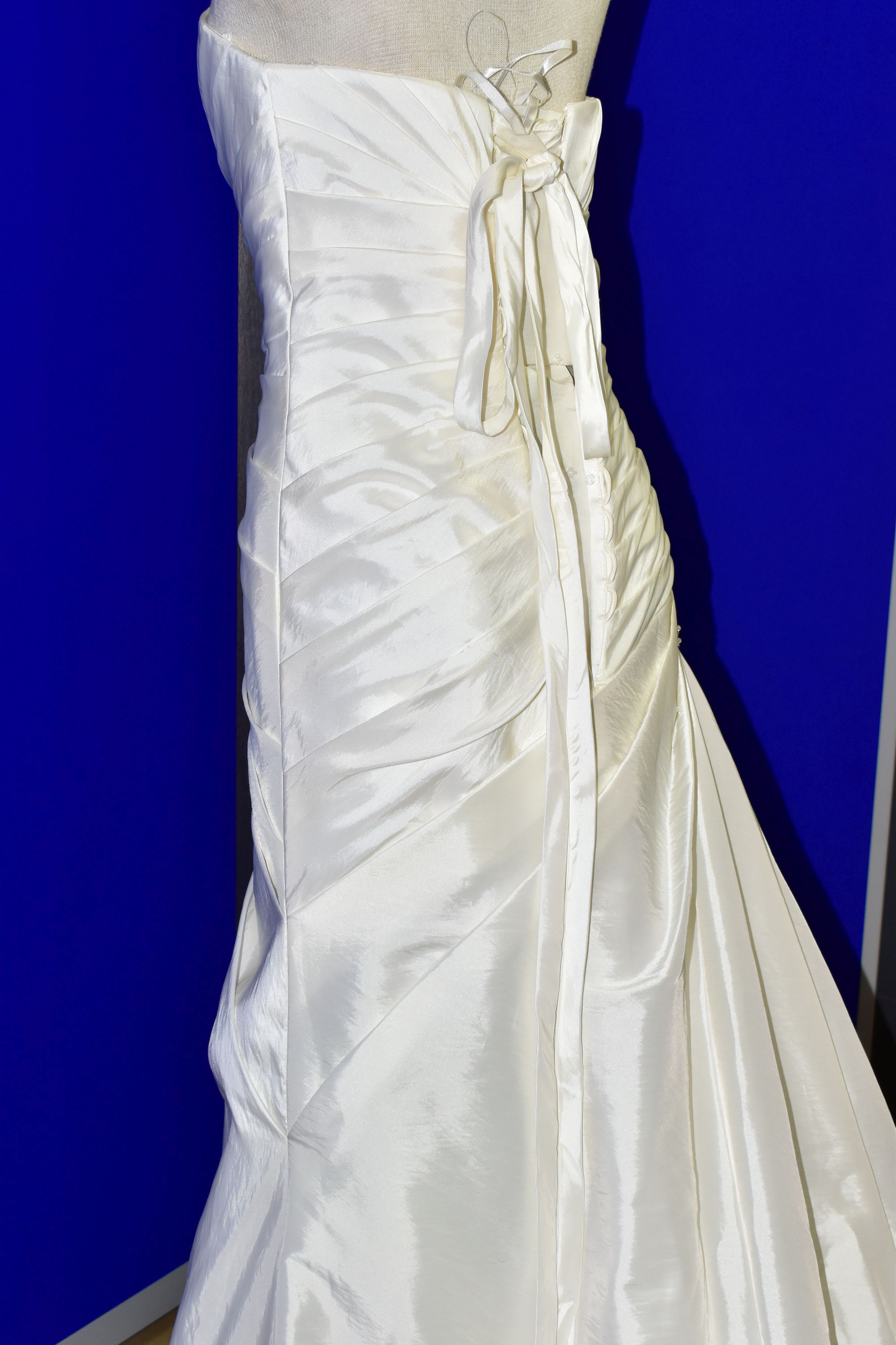 WEDDING DRESS, end of season stock clearance (may have slight marks) Ivory satin pleated, size 8, - Image 14 of 14