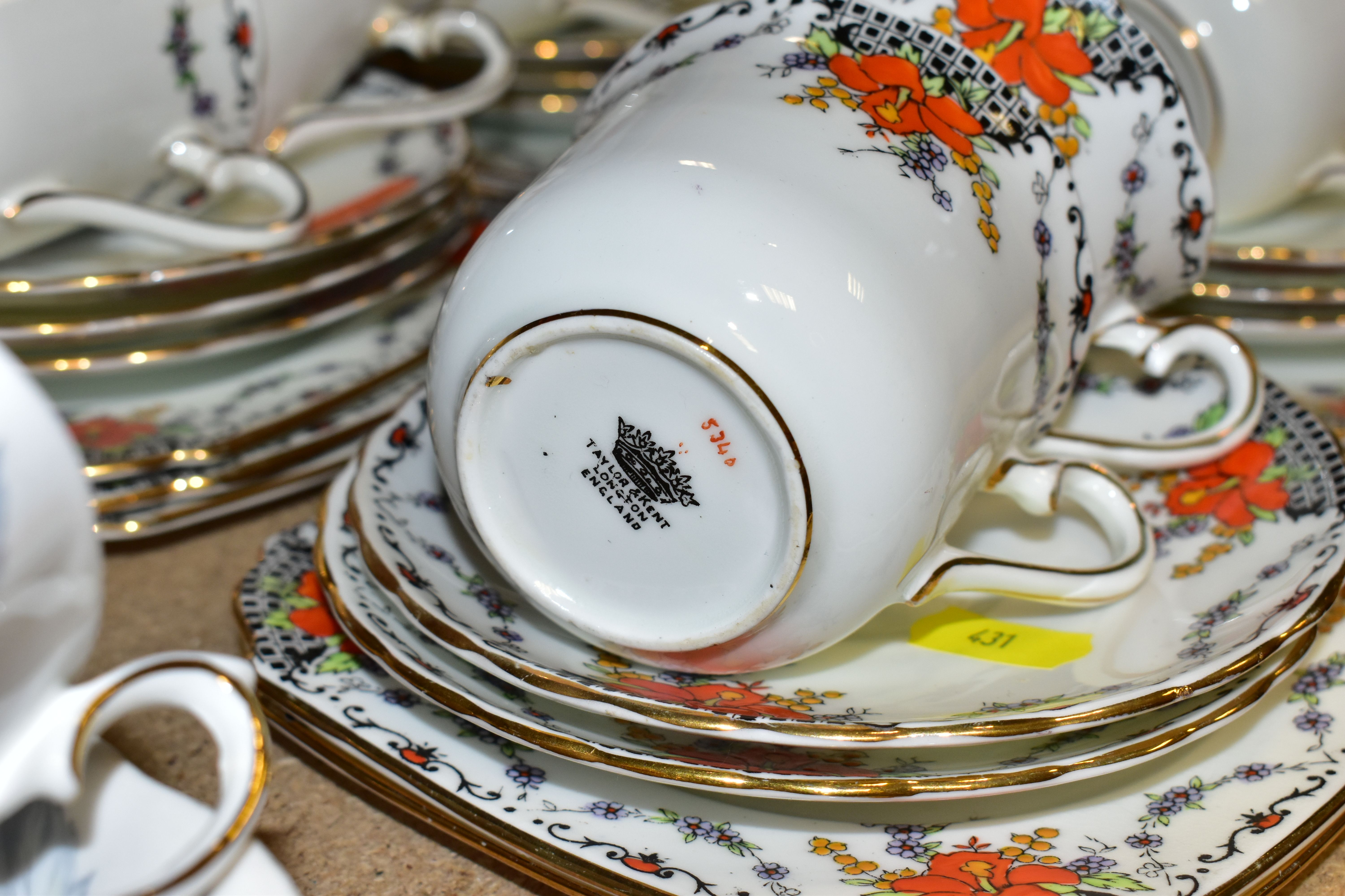 A QUANTITY OF TEA AND DINNER WARES TO INCLUDE ROYAL ALBERT, to include Royal Albert 'Silver Maple' - Image 6 of 7