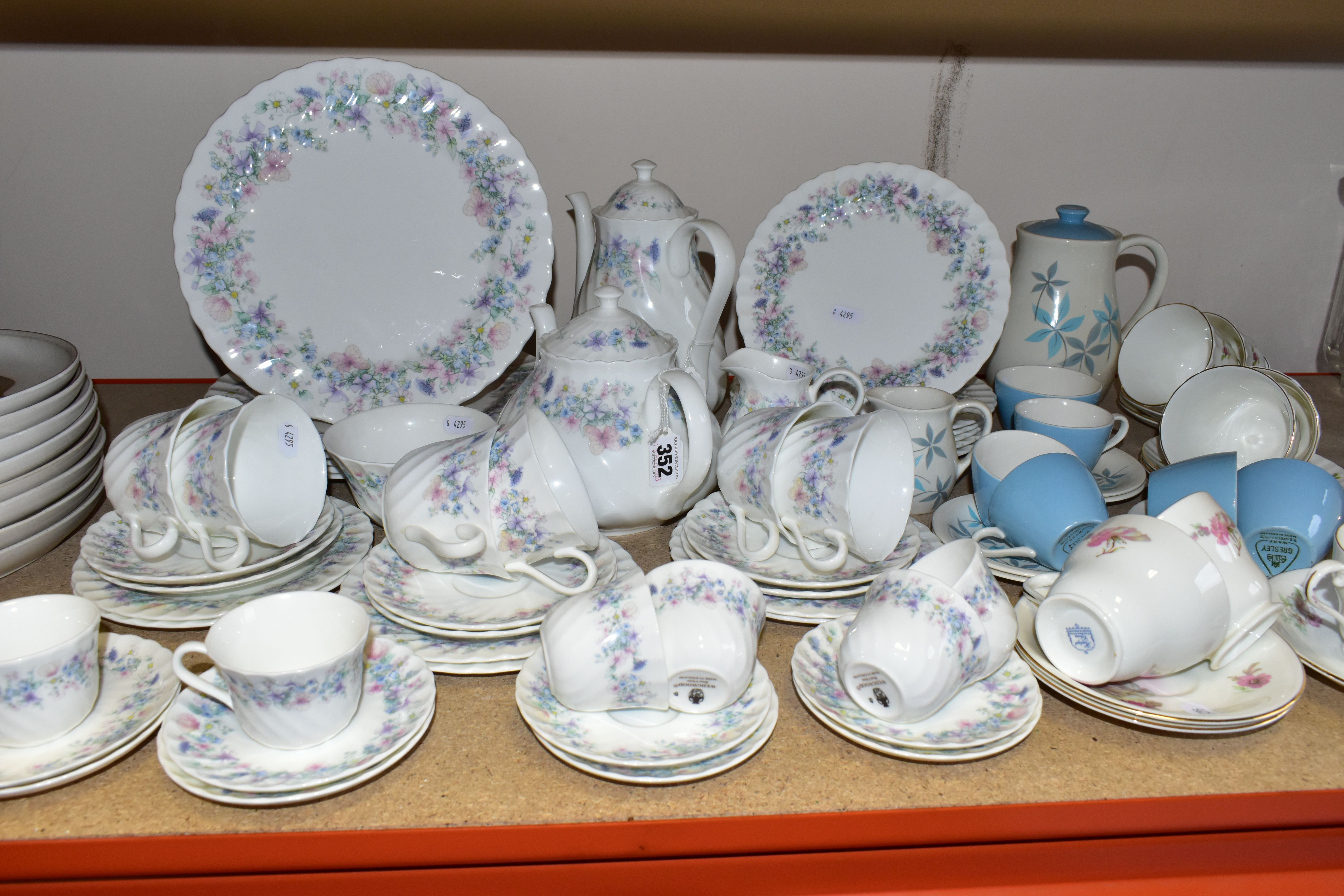 A WEDGWOOD 'ANGELA' PATTERN TEA AND COFFEE WARES, comprising teapot, coffee pot, six dinner