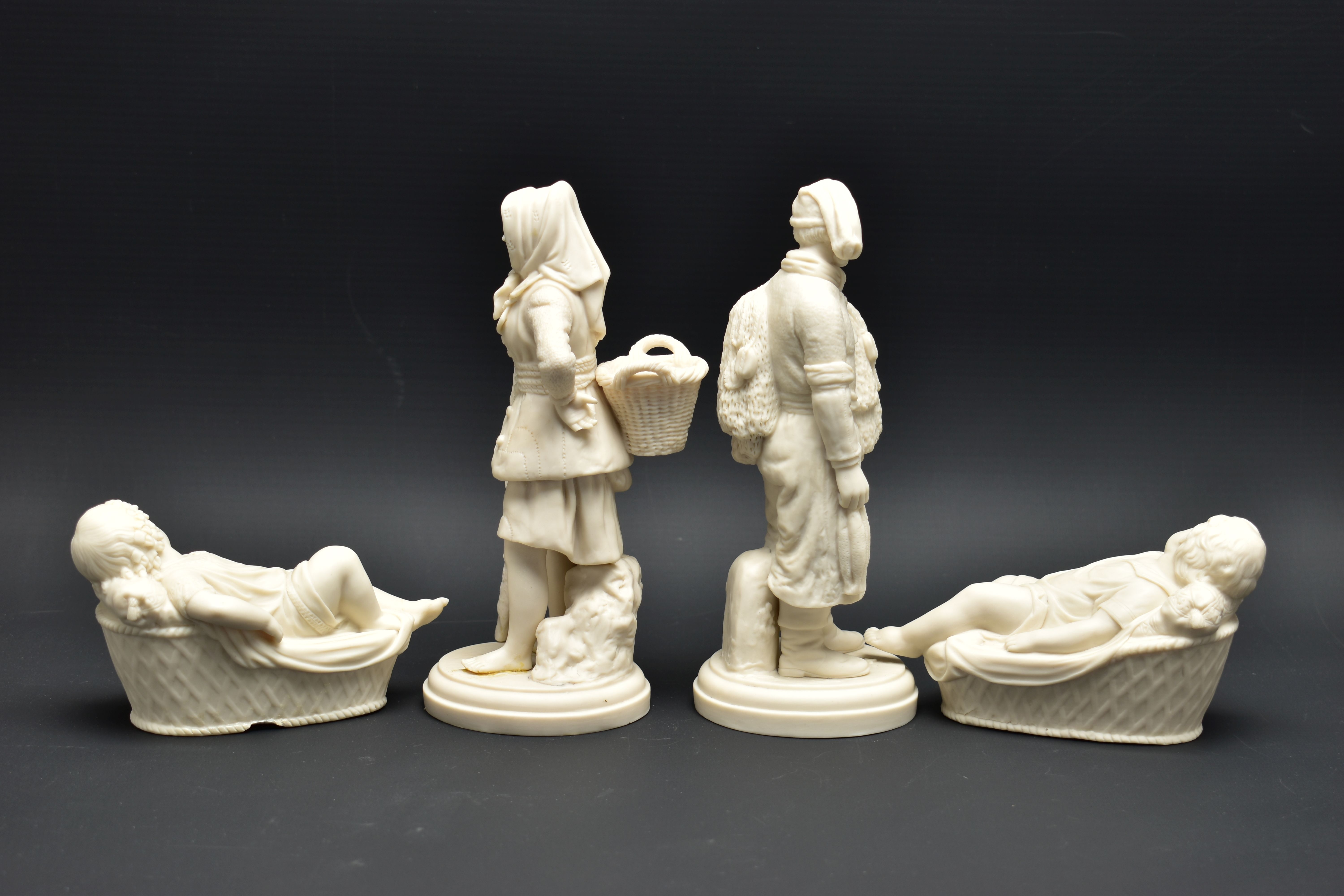 A PAIR OF 19TH CENTURY COPELAND PARIAN FIGURES OF A BOULOGNE FISHERMAN AND HIS COMPANION, modelled - Image 7 of 16