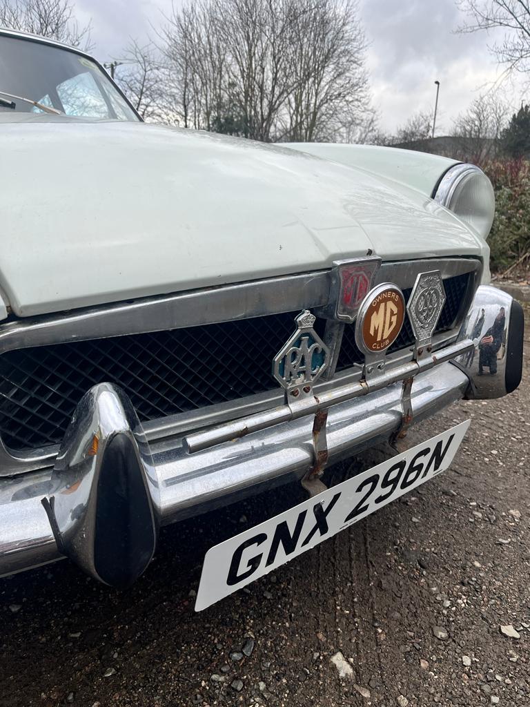 A BRITISH CLASSIC MGB GT SPORTS CAR, mark lll, in white and silvered trim, black leather and red - Image 7 of 24