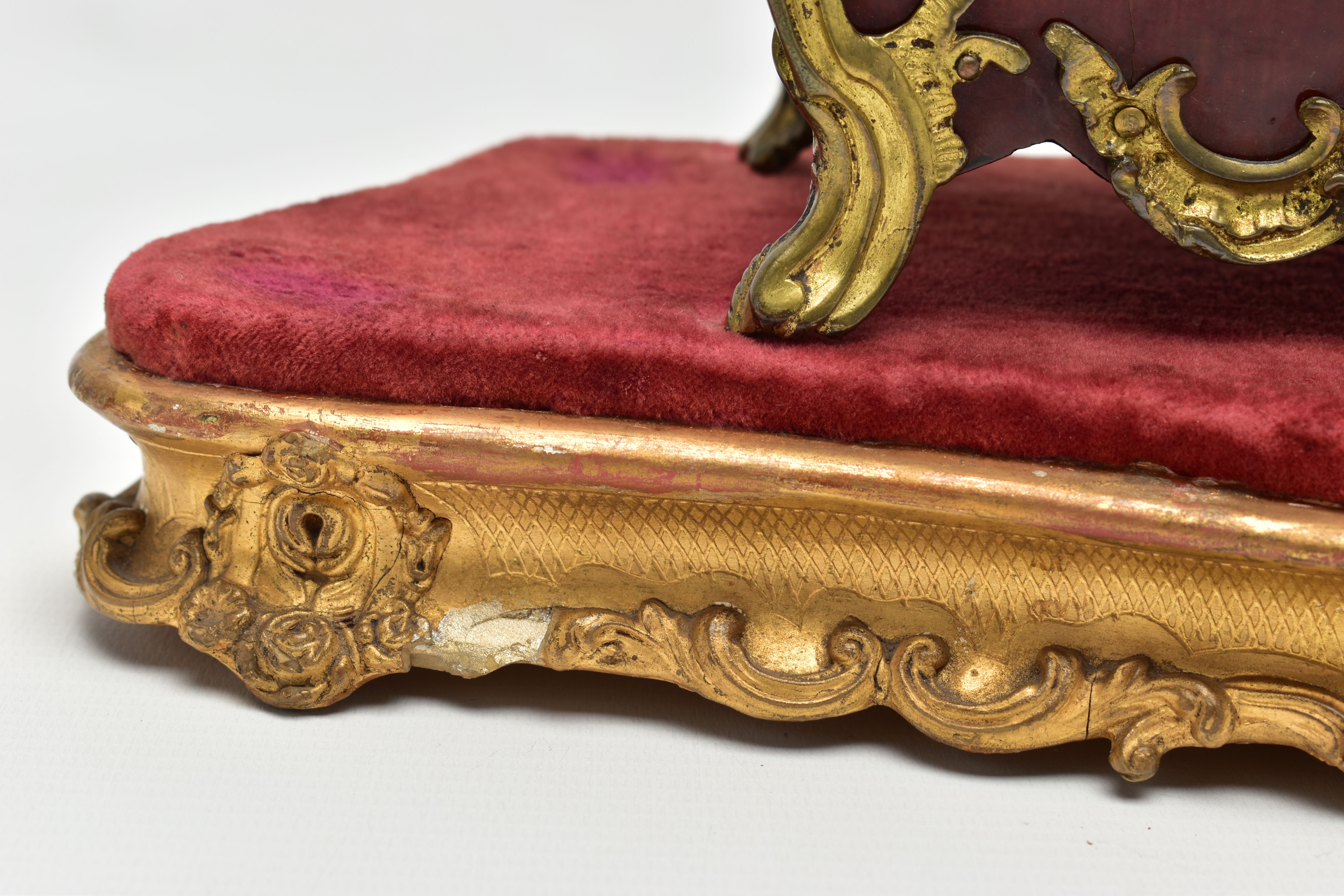A LATE 19TH/ EARLY 20TH CENTURY FRENCH GILT METAL AND TORTOISESHELL MANTEL CLOCK, the cast brass - Image 3 of 13