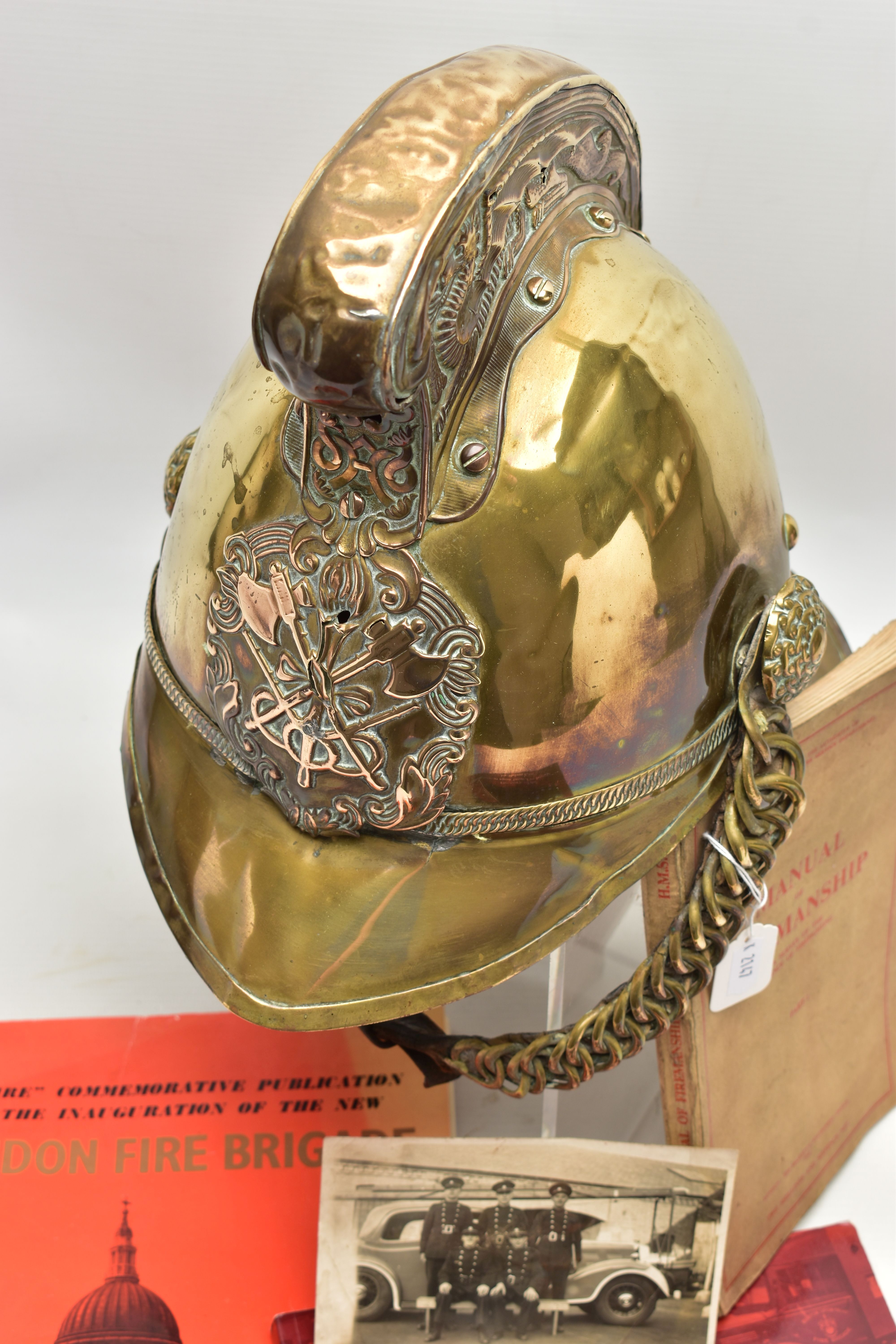 A VICTORIAN BRASS MERRYWEATHER TYPE FIREMAN'S HELMET, with a worn leather and brass chin strap and - Image 6 of 14