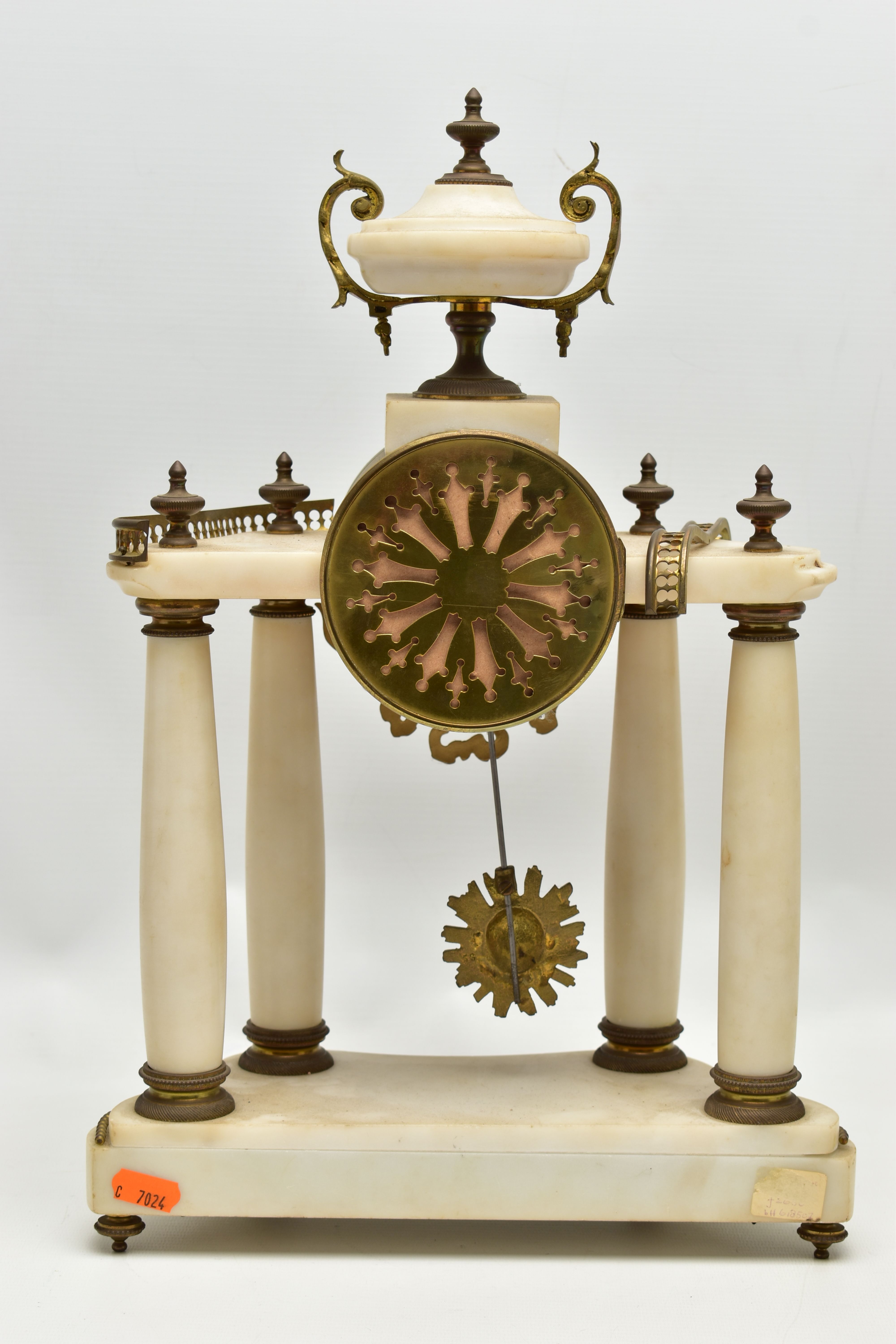 A LATE 19TH CENTURY FRENCH WHITE MARBLE AND GILT METAL CLOCK GARNITURE, the clock with urn - Image 9 of 18