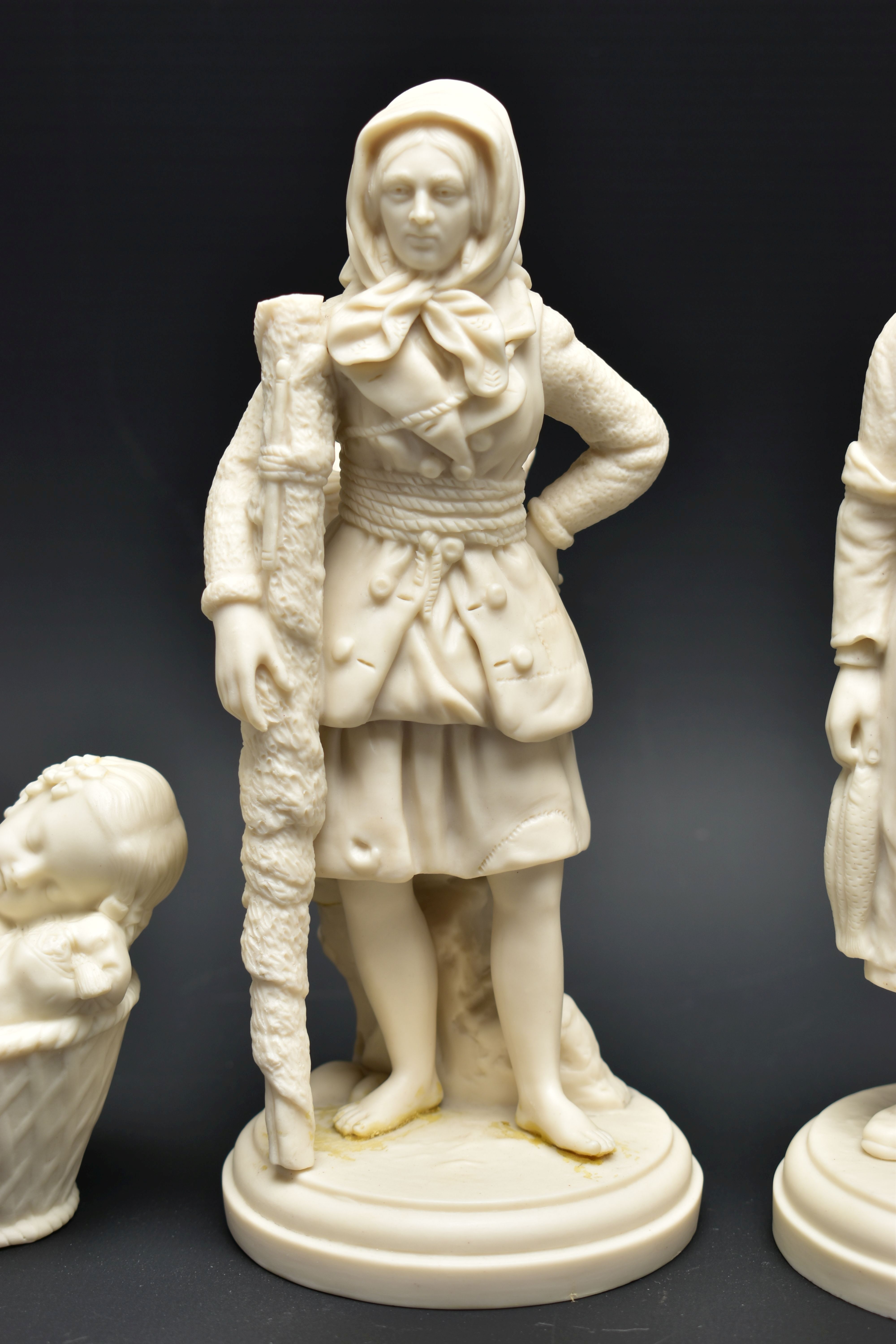 A PAIR OF 19TH CENTURY COPELAND PARIAN FIGURES OF A BOULOGNE FISHERMAN AND HIS COMPANION, modelled - Image 3 of 16