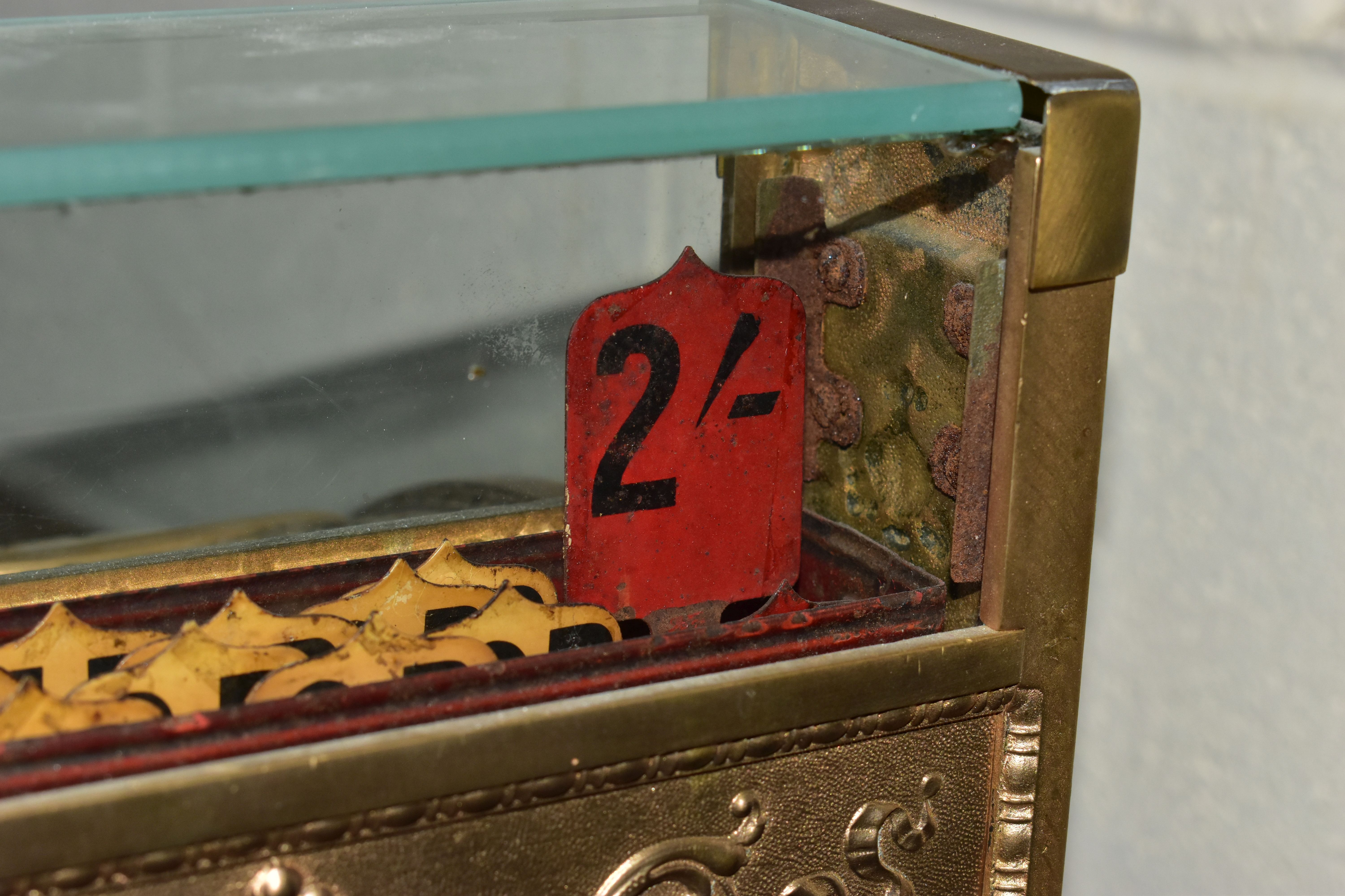 A 20TH CENTURY AMERICAN BRASS CASH REGISTER BY NATIONAL DAYTON OF OHIO, mounted on a wooden - Image 15 of 16