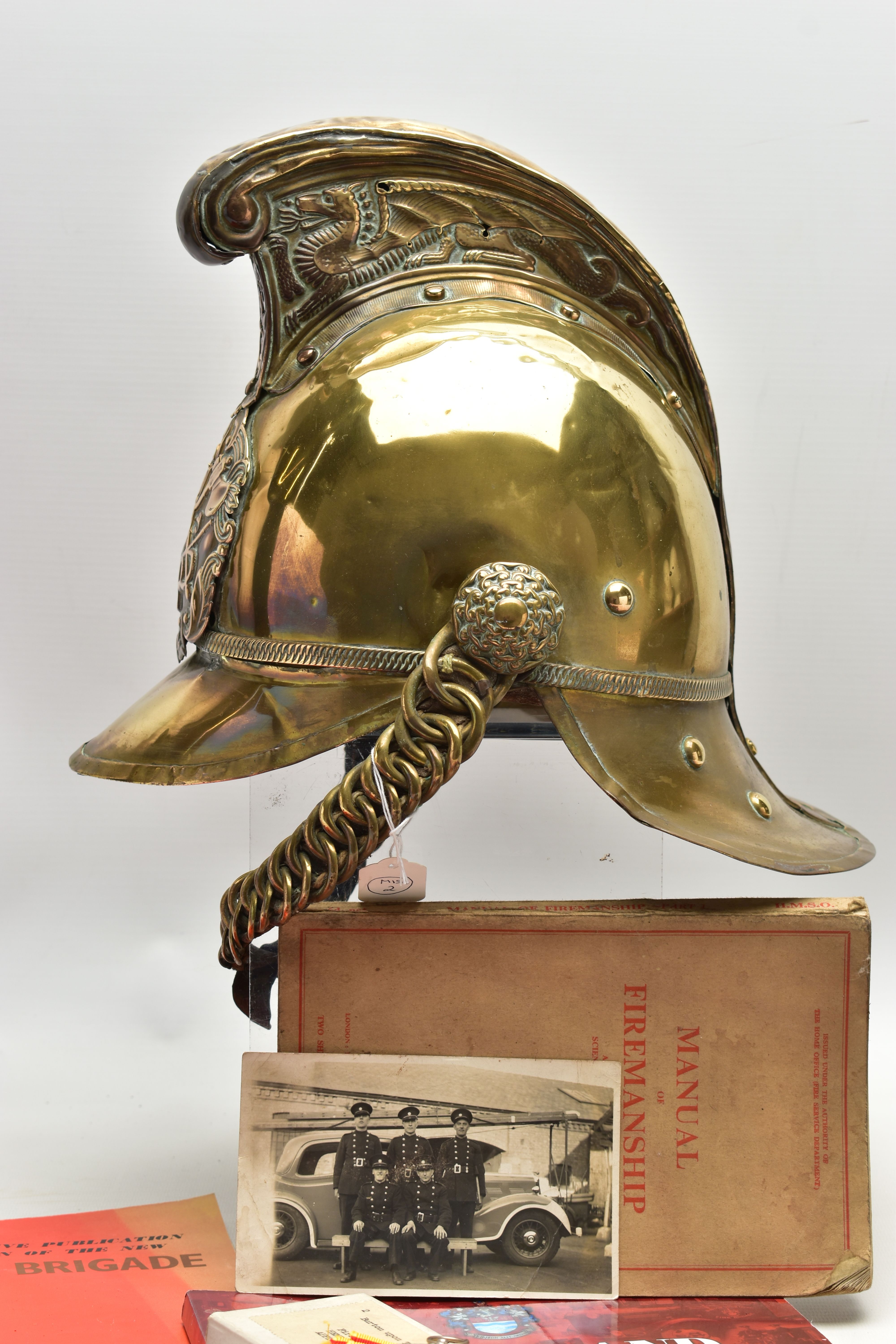 A VICTORIAN BRASS MERRYWEATHER TYPE FIREMAN'S HELMET, with a worn leather and brass chin strap and - Image 7 of 14