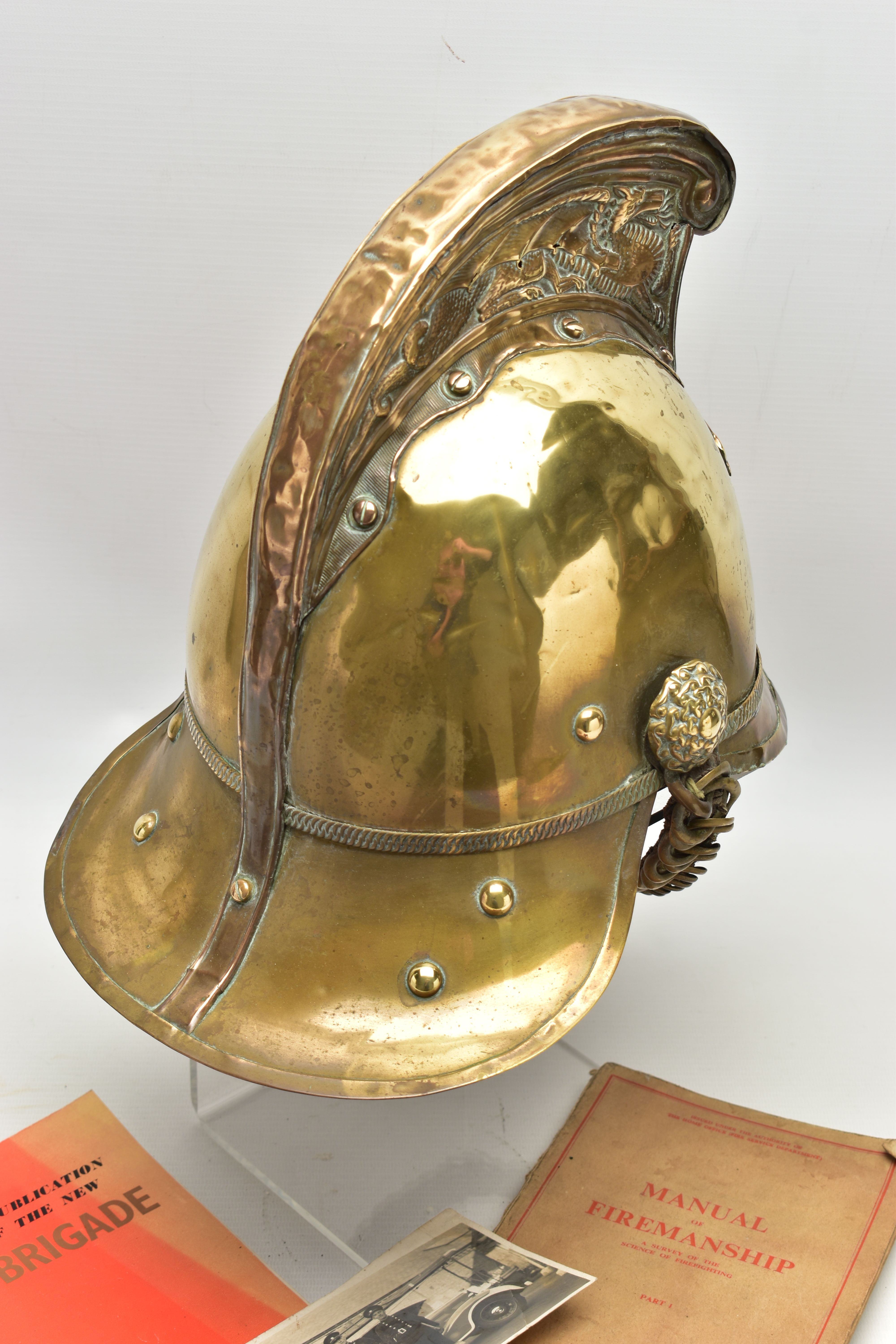 A VICTORIAN BRASS MERRYWEATHER TYPE FIREMAN'S HELMET, with a worn leather and brass chin strap and - Image 9 of 14