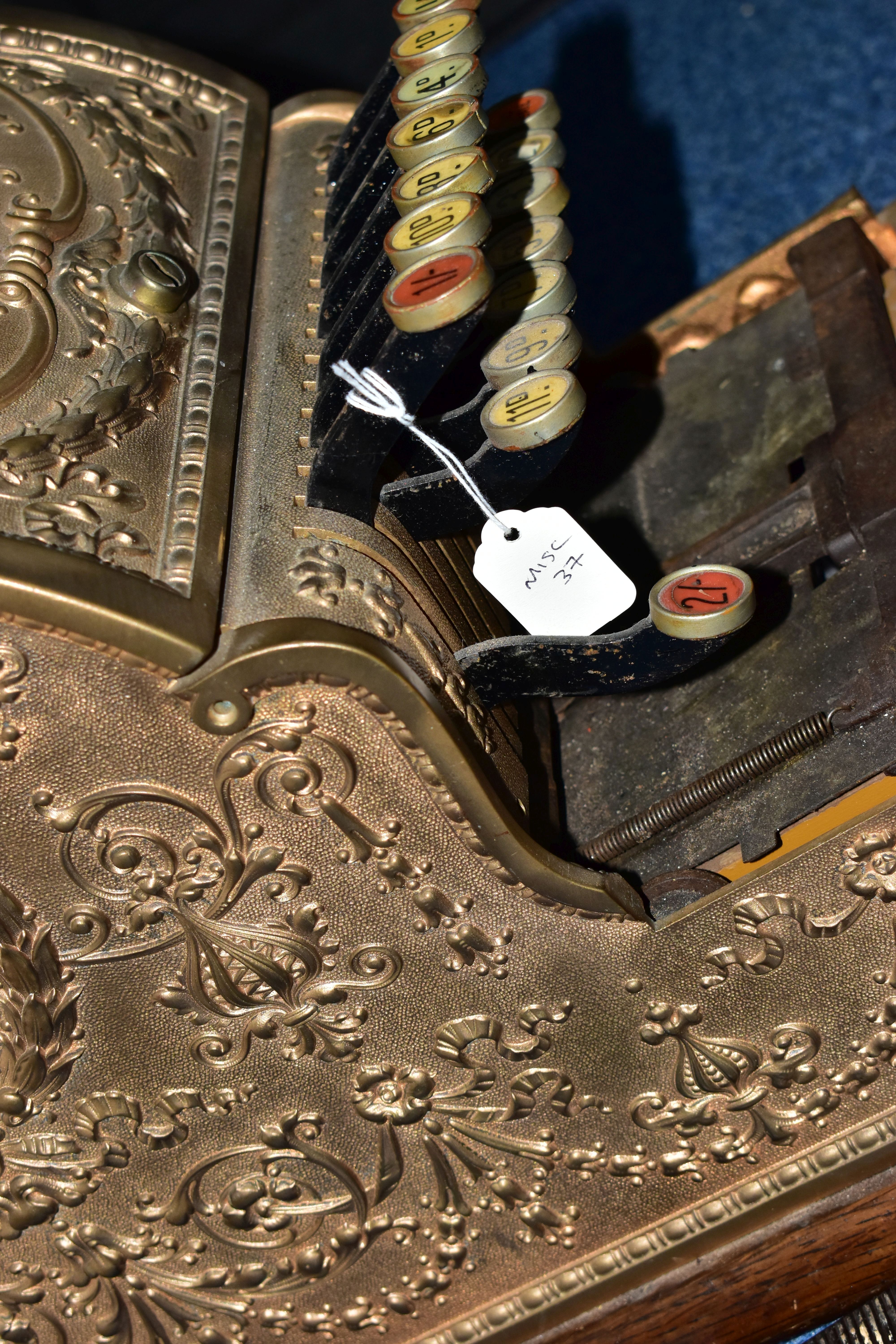 A 20TH CENTURY AMERICAN BRASS CASH REGISTER BY NATIONAL DAYTON OF OHIO, mounted on a wooden - Image 8 of 16