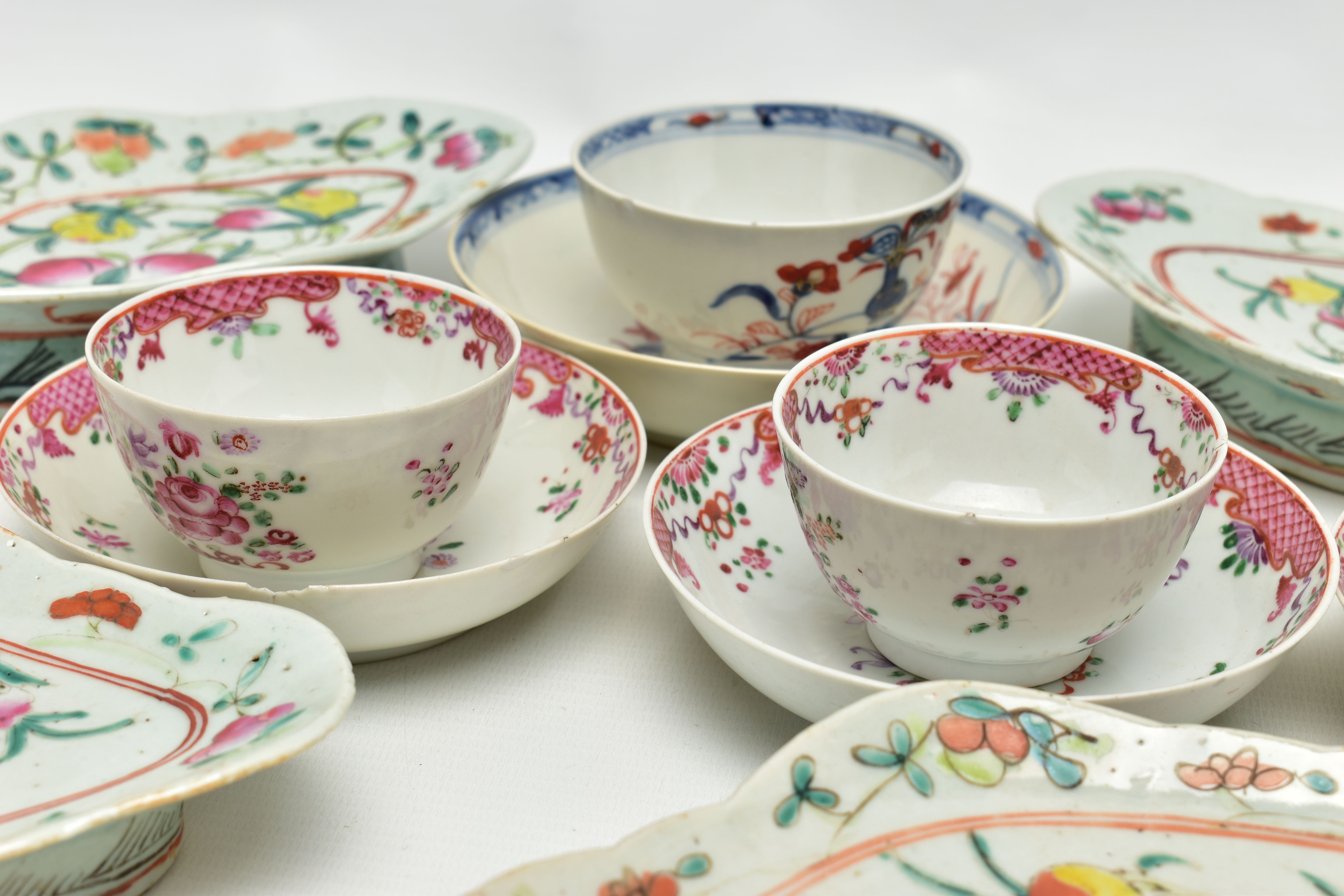 A COLLECTION OF LATE 18TH AND 19TH CENTURY CHINESE PORCELAIN, comprising four famille rose footed - Image 8 of 10