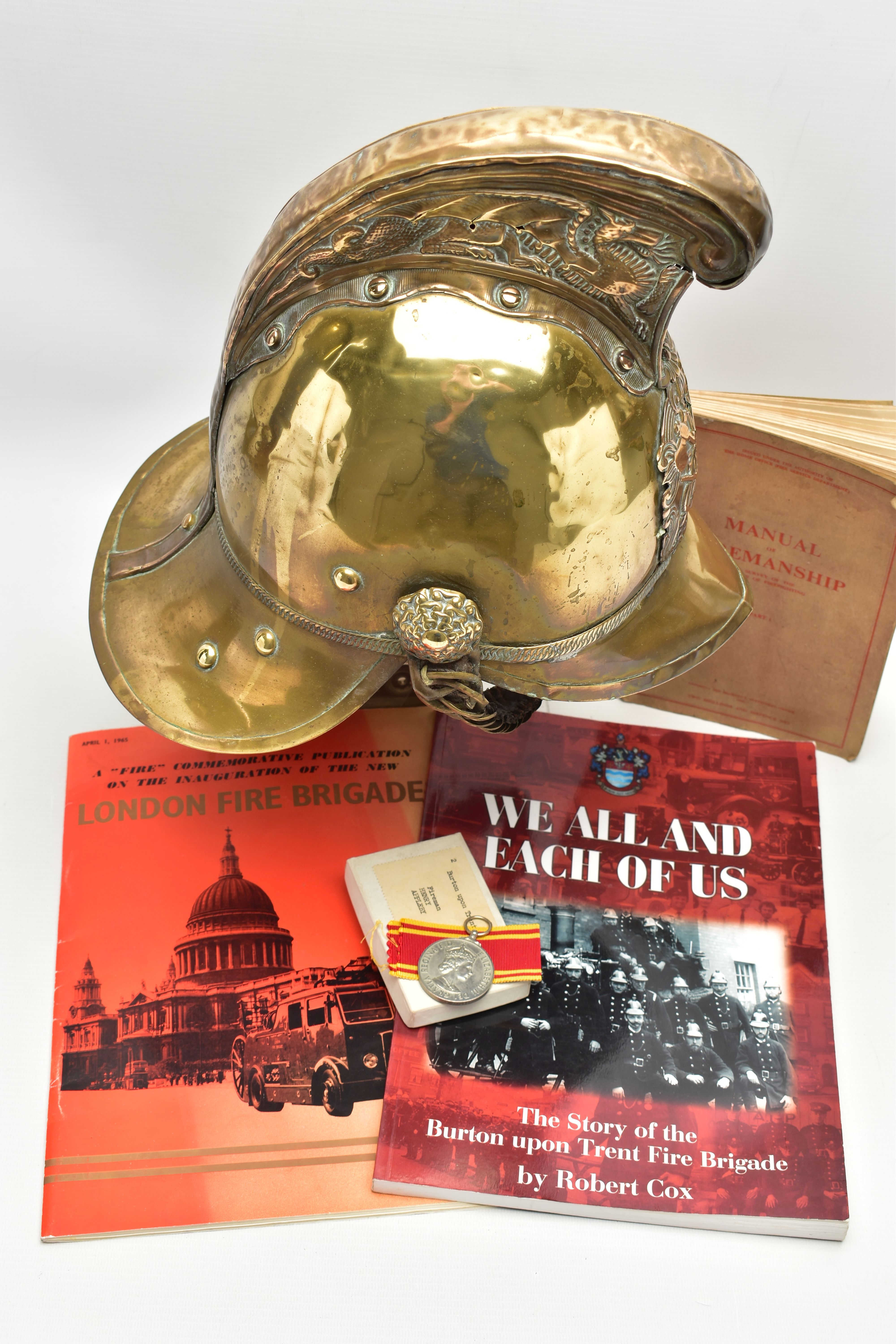 A VICTORIAN BRASS MERRYWEATHER TYPE FIREMAN'S HELMET, with a worn leather and brass chin strap and - Image 2 of 14