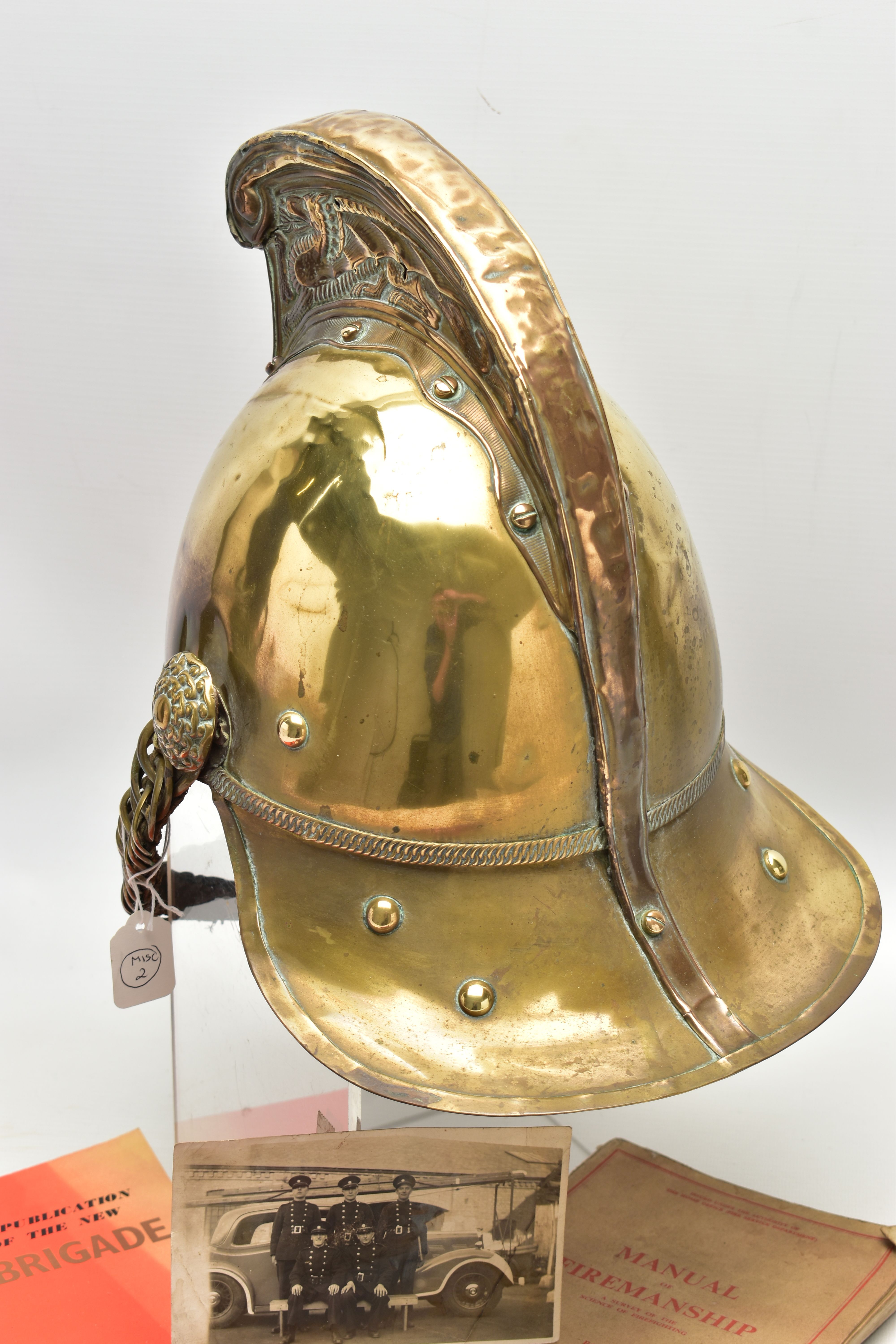 A VICTORIAN BRASS MERRYWEATHER TYPE FIREMAN'S HELMET, with a worn leather and brass chin strap and - Image 8 of 14